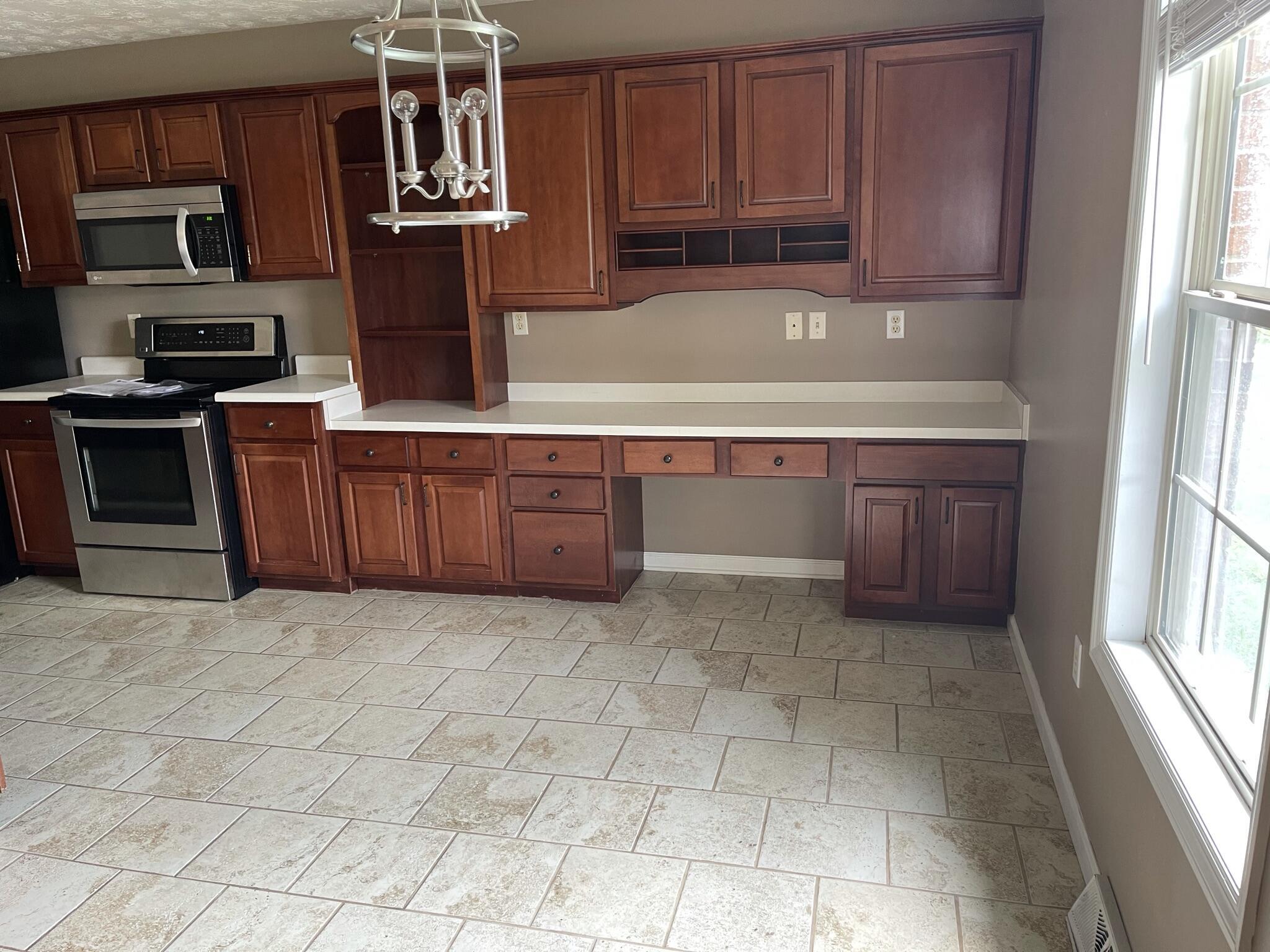 1024 Heathcliff Drive Property Photo 5