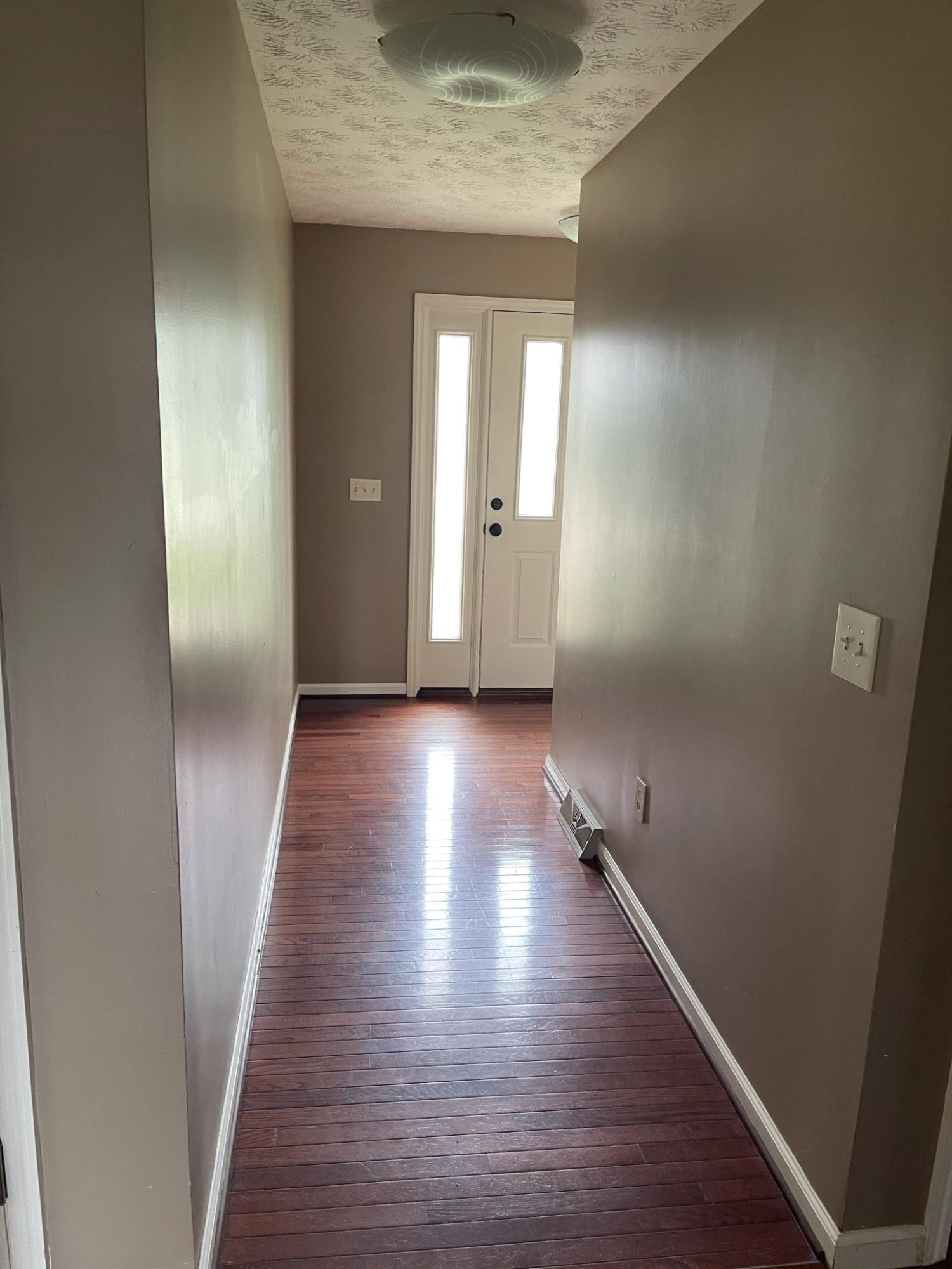 1024 Heathcliff Drive Property Photo 9