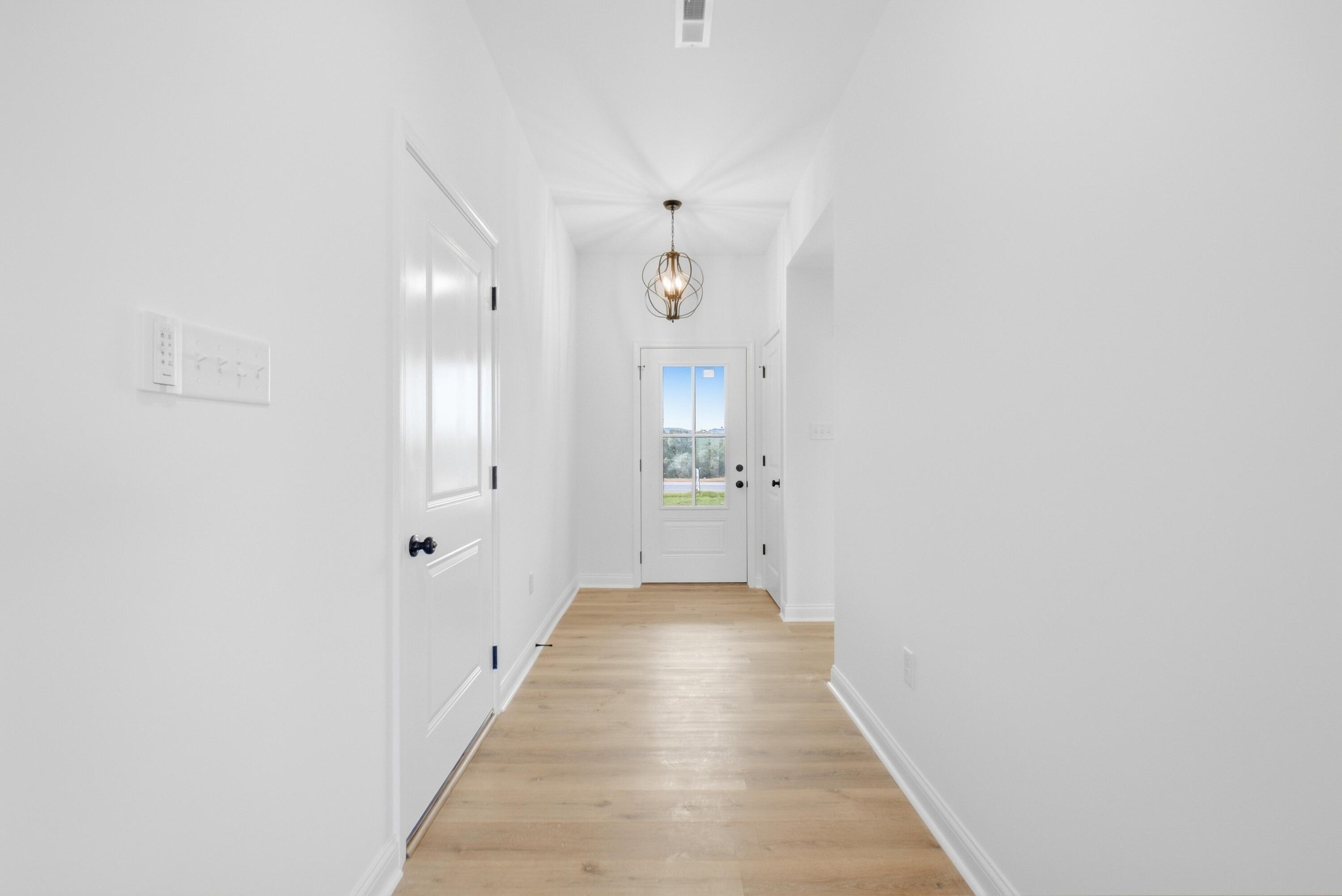 408 Lands End Drive Property Photo 5