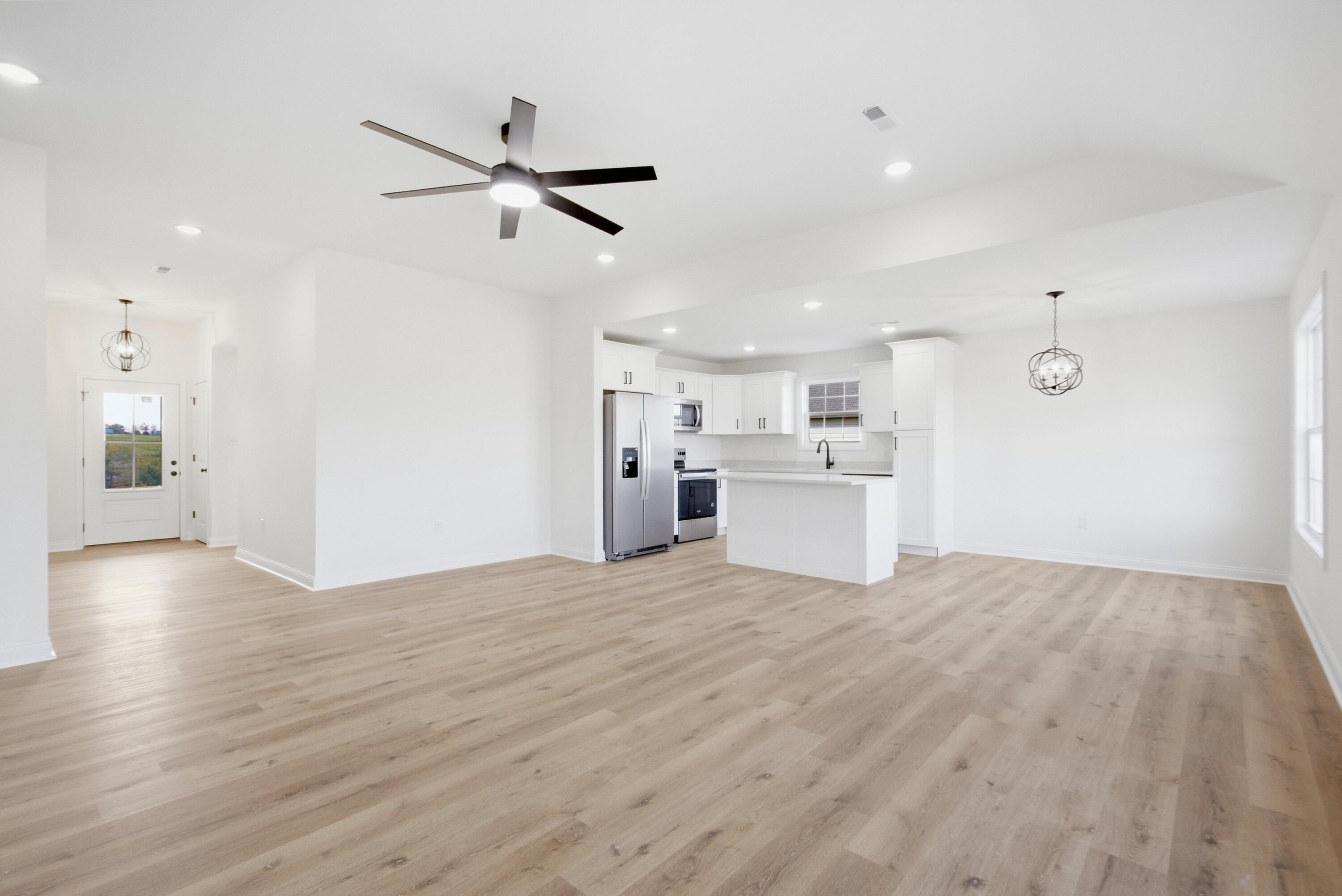 408 Lands End Drive Property Photo 8