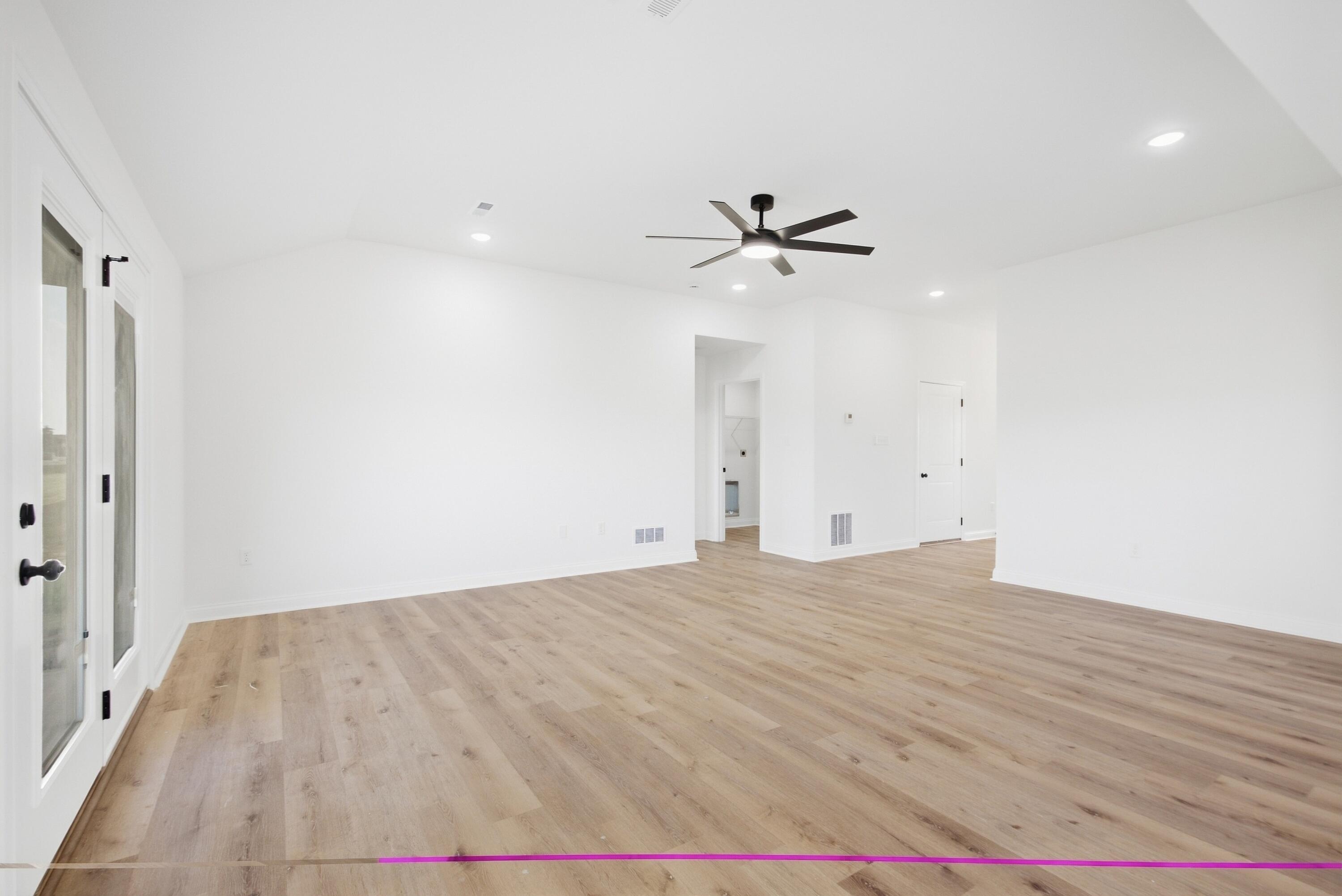 408 Lands End Drive Property Photo 9