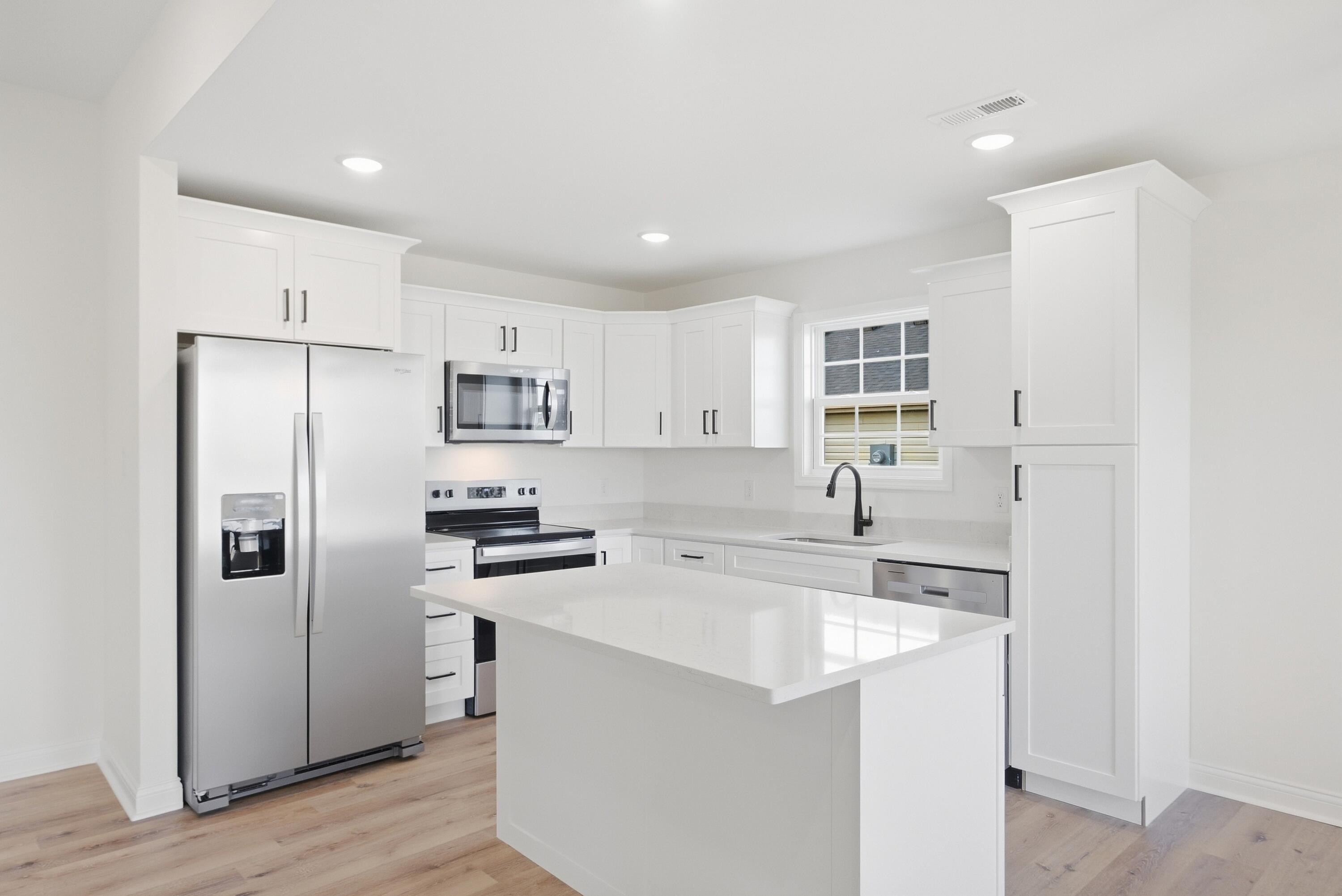 408 Lands End Drive Property Photo 14