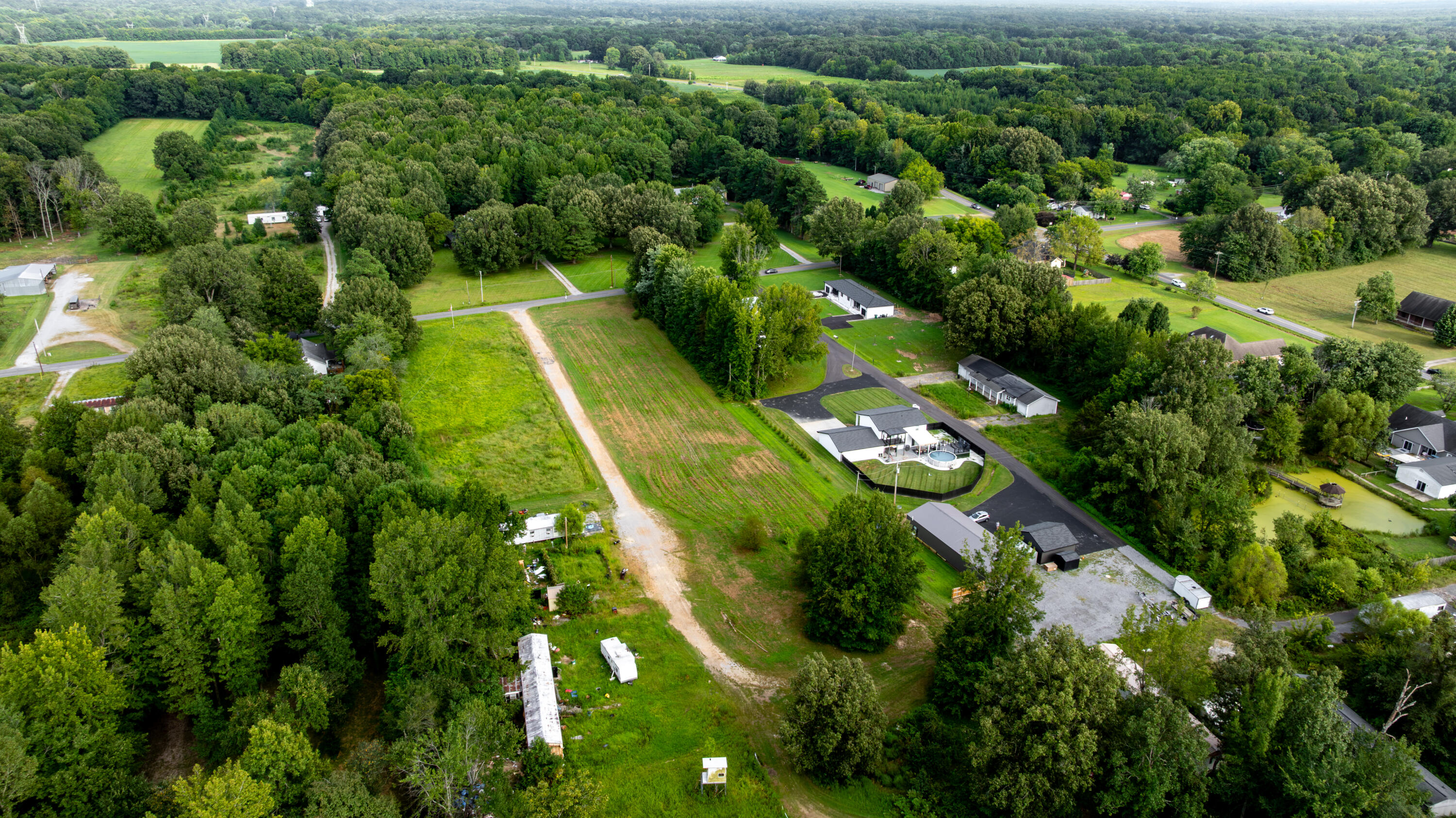 2755 Oaks Road Property Photo 8