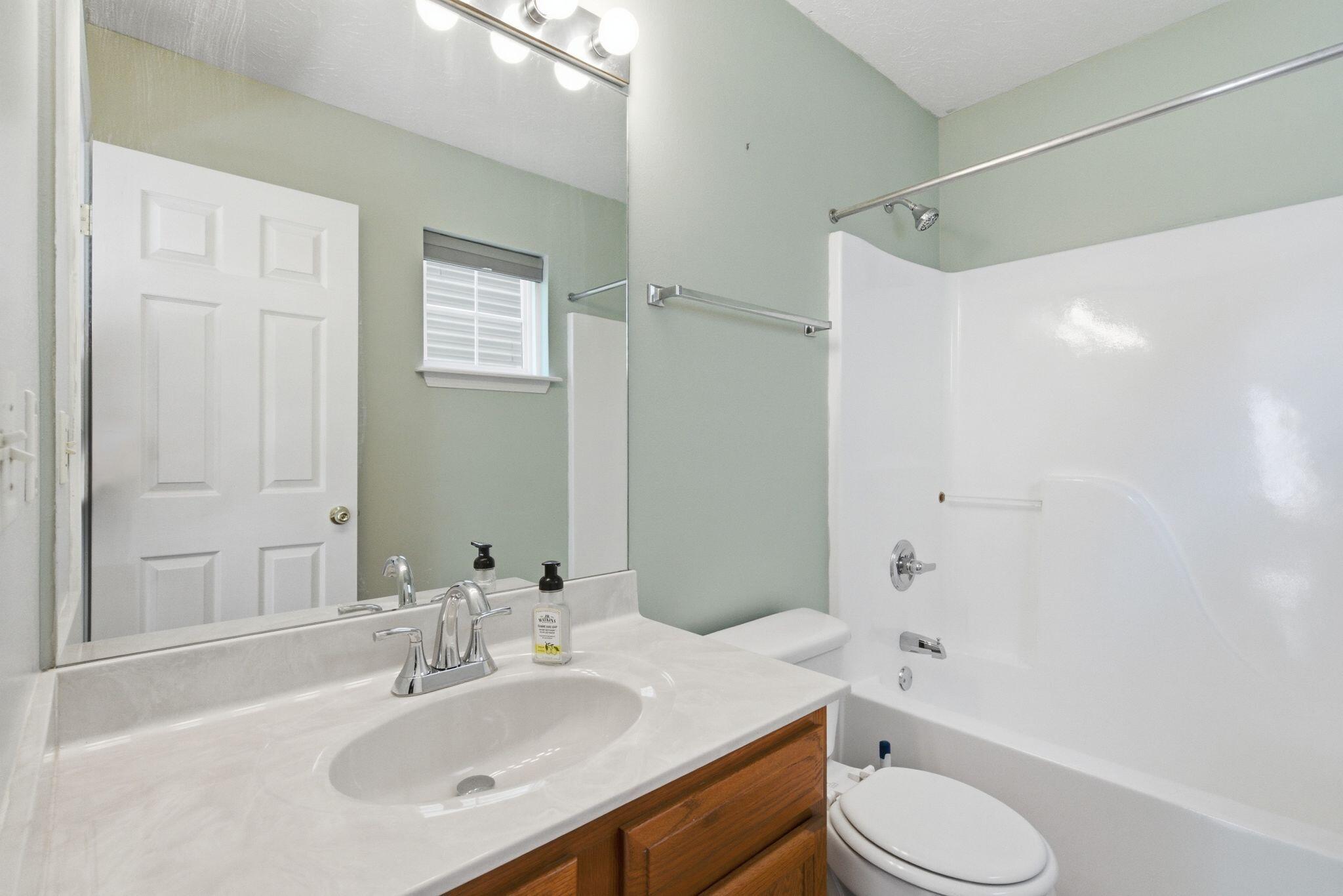 123 Hope Drive Property Photo 12