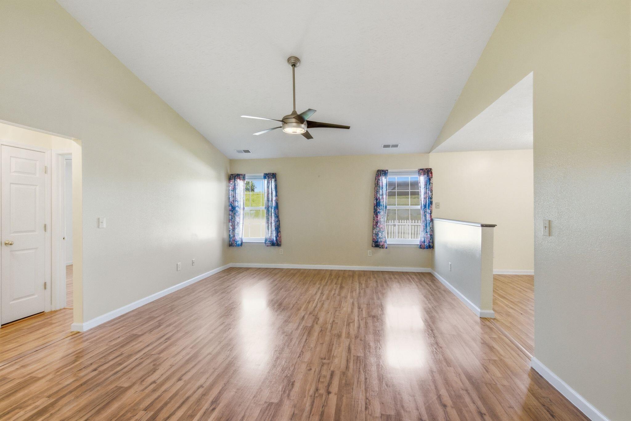 123 Hope Drive Property Photo 14