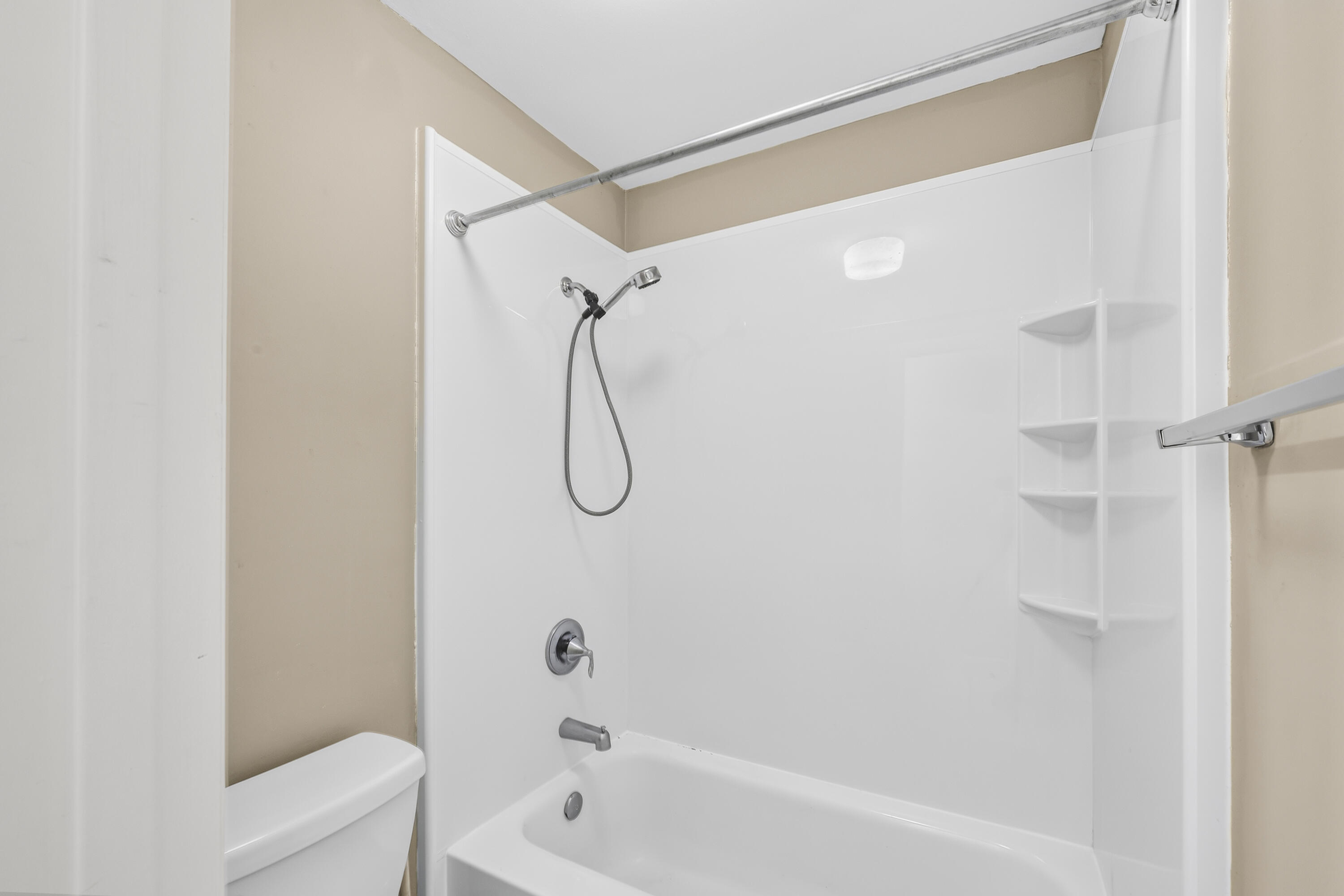 750 Shaker Drive 103 Property Photo 14