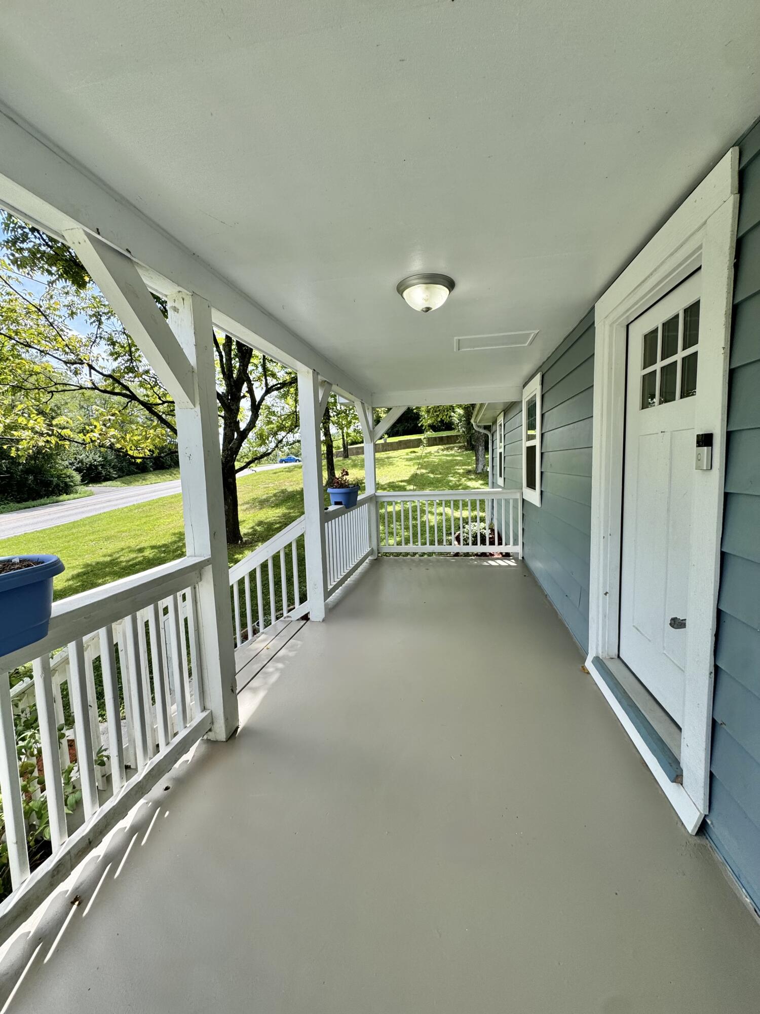 719 Gose Pike Property Photo 3