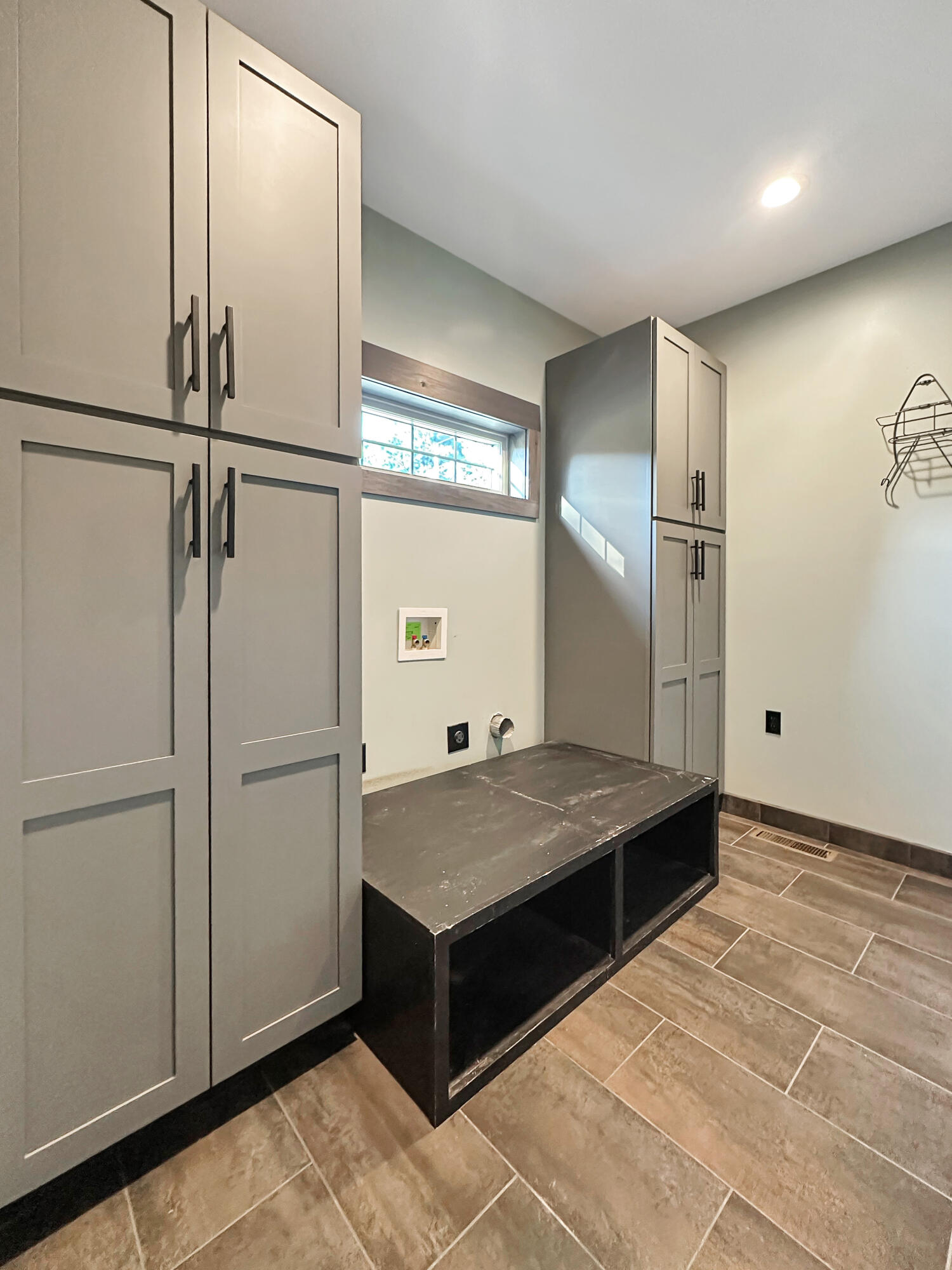 805 Short Road Property Photo 14
