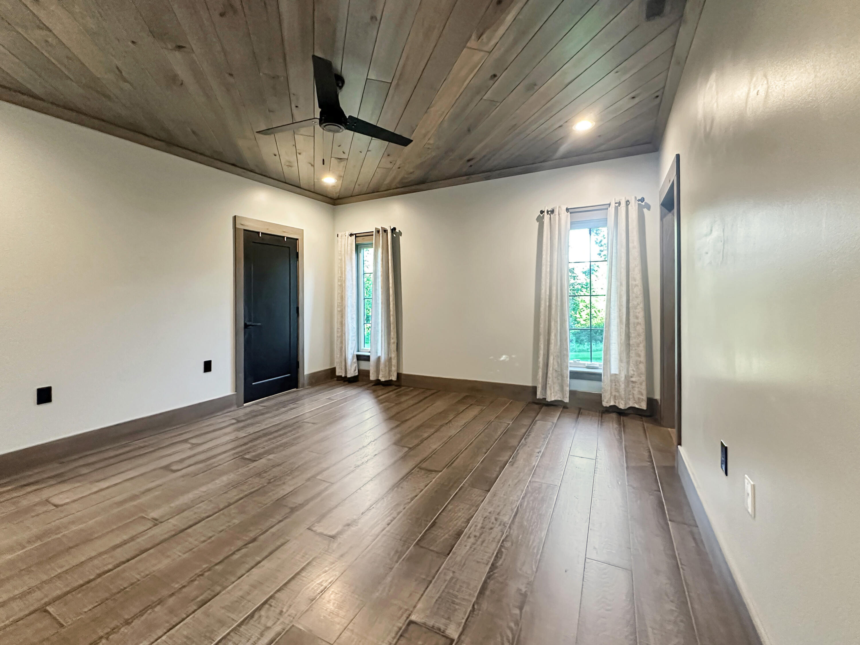 805 Short Road Property Photo 18