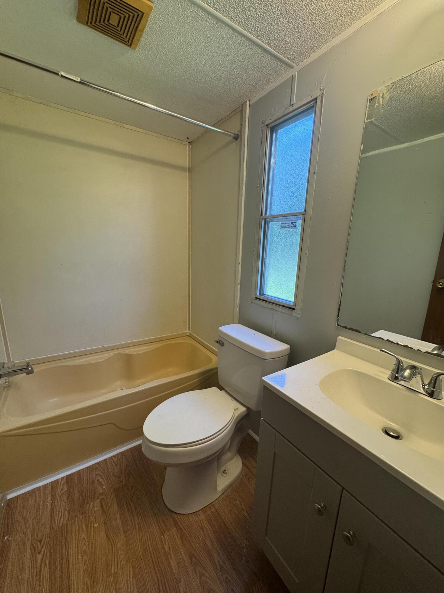 8000 W Jefferson Davis Highway B Property Photo 10