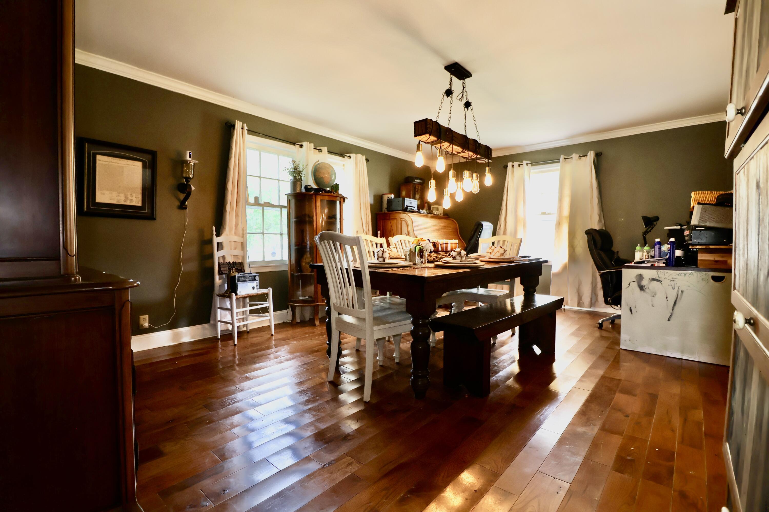 1900 Gatesborough Circle Property Photo 8