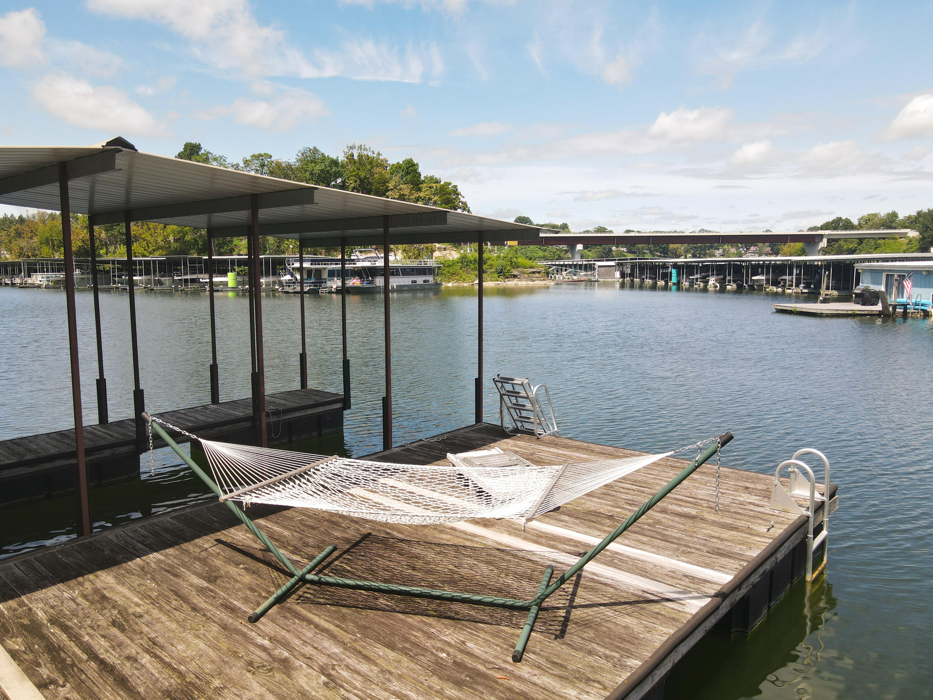 251 Herrington Woods Property Photo 4