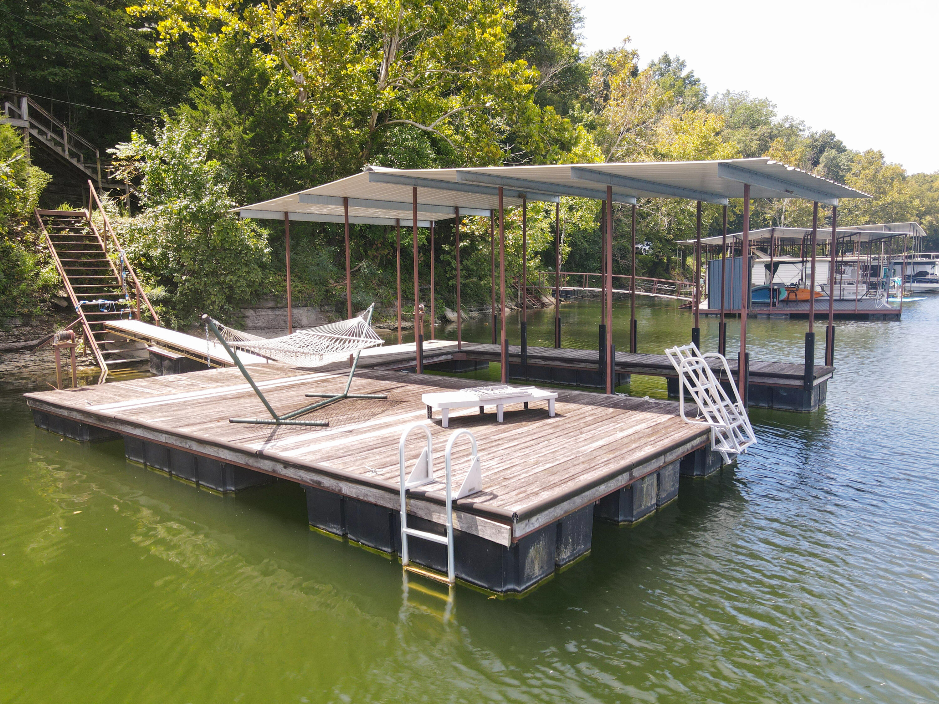 251 Herrington Woods Property Photo 7