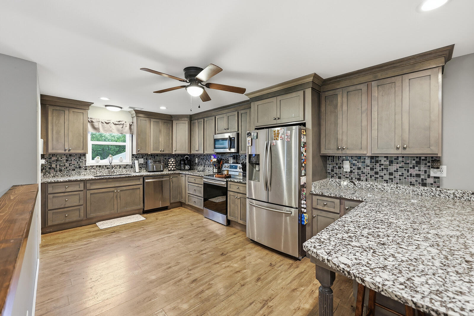 1380 Herndon Road Property Photo 3