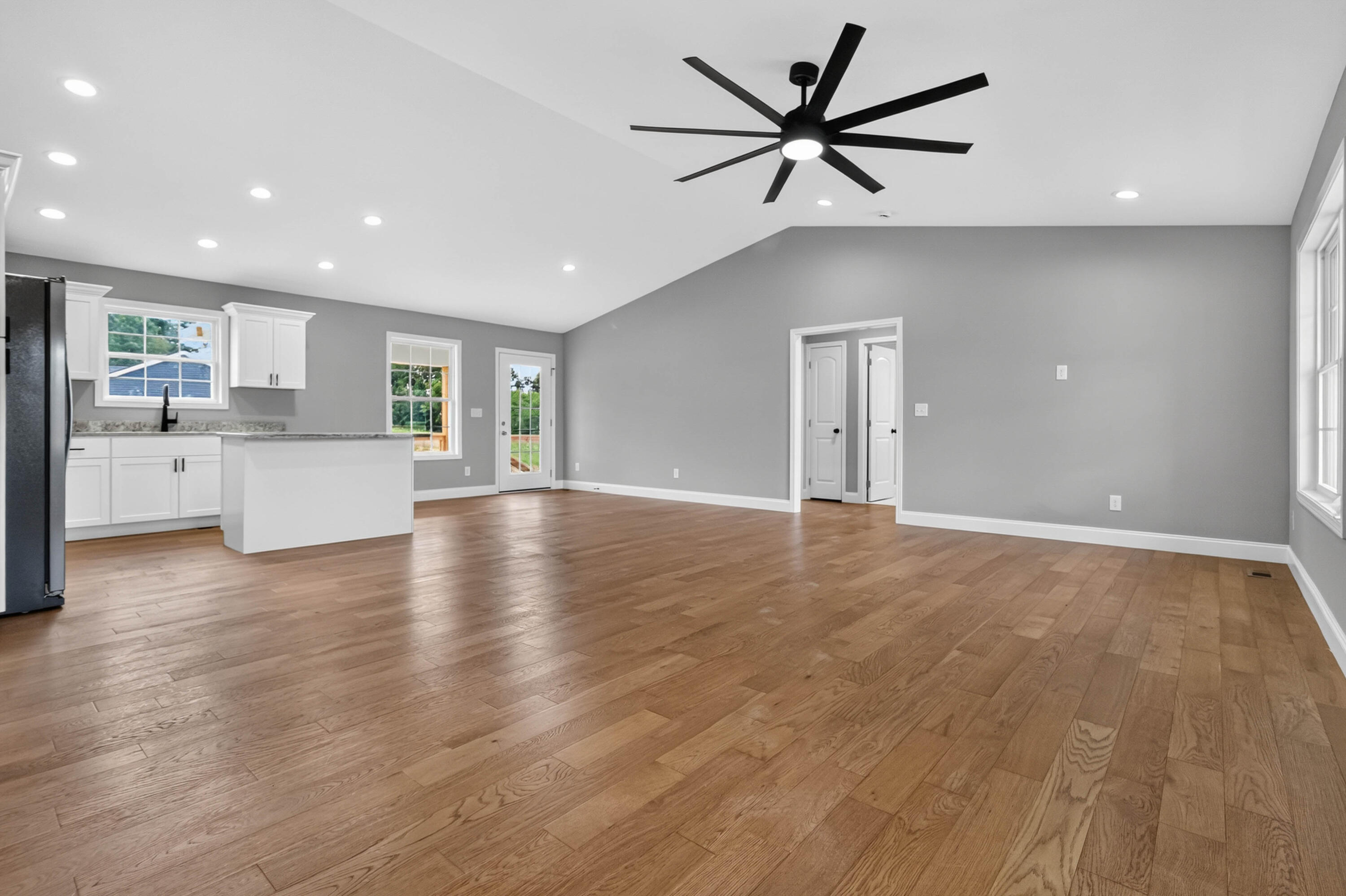643 Pleasant View Road Property Photo 8