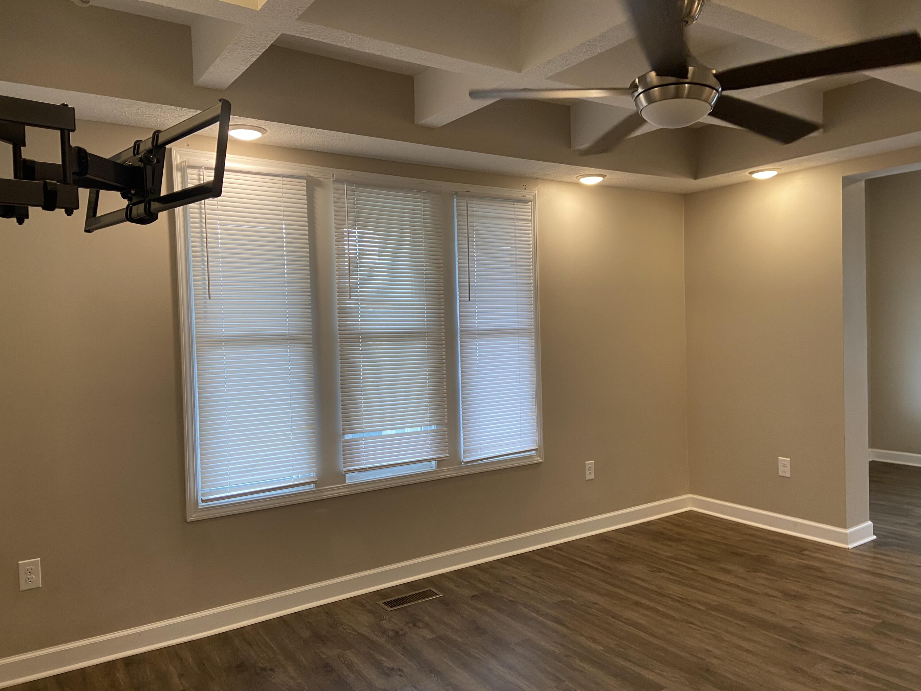 2916 Bath Avenue Property Photo 5