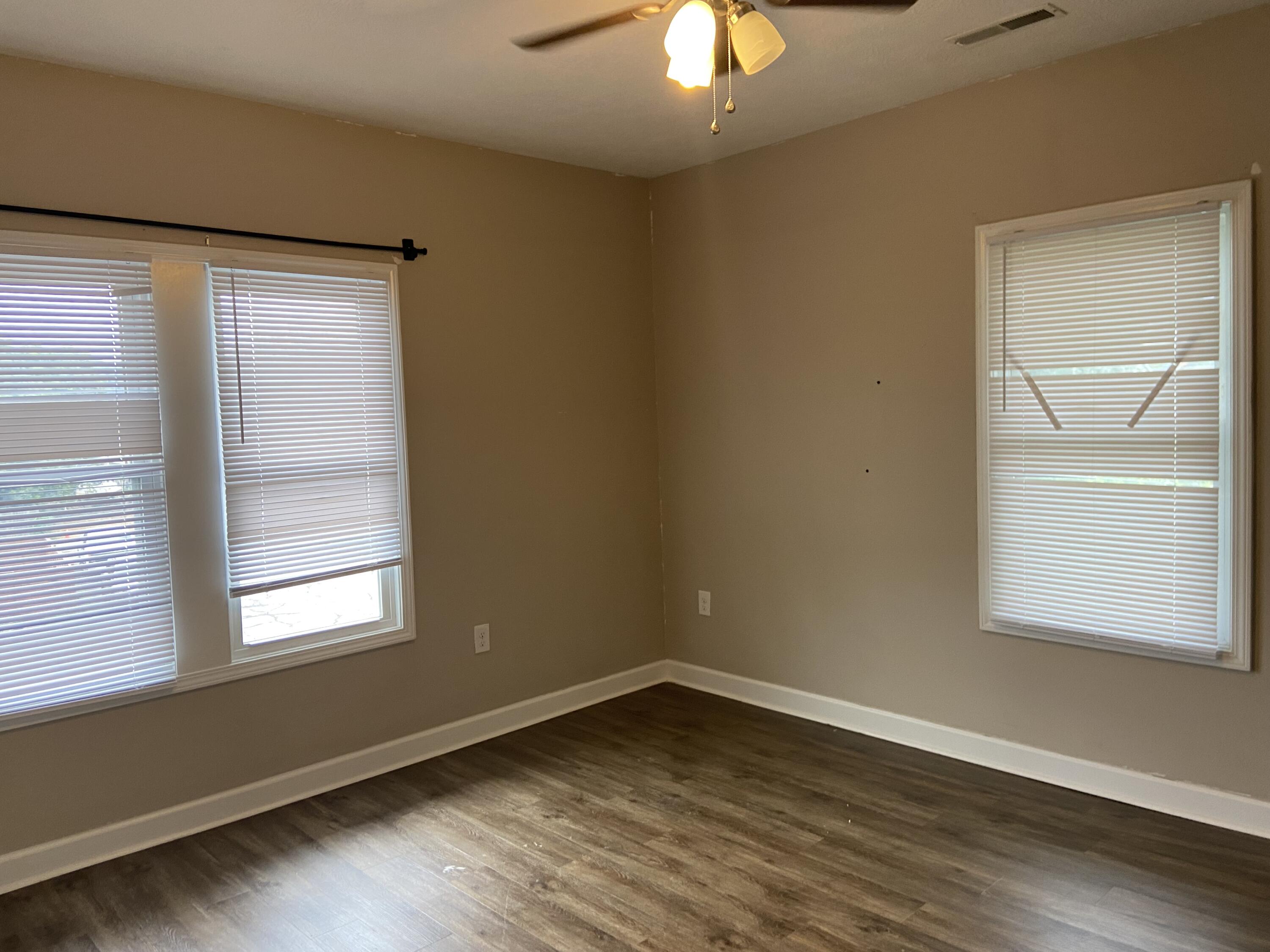 2916 Bath Avenue Property Photo 22