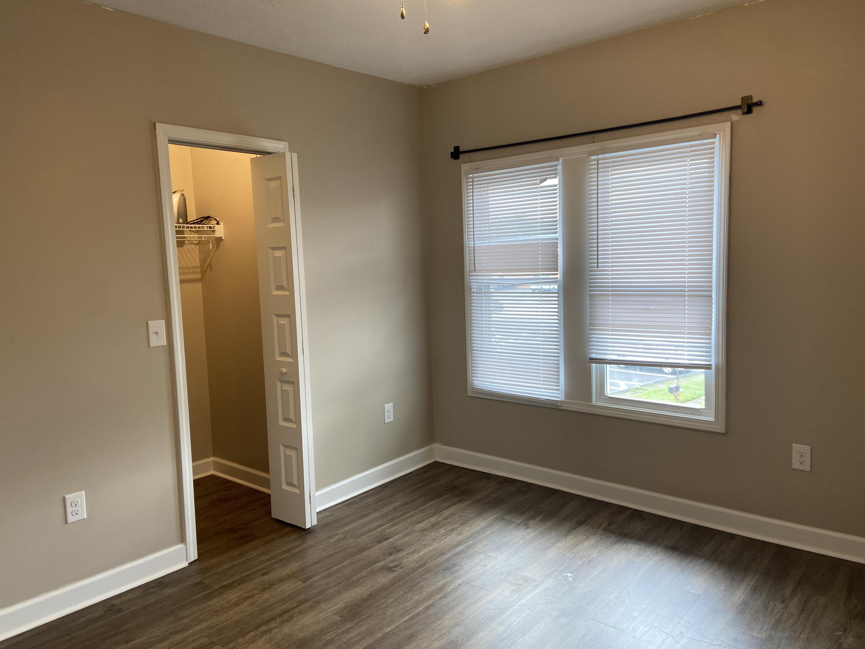 2916 Bath Avenue Property Photo 23