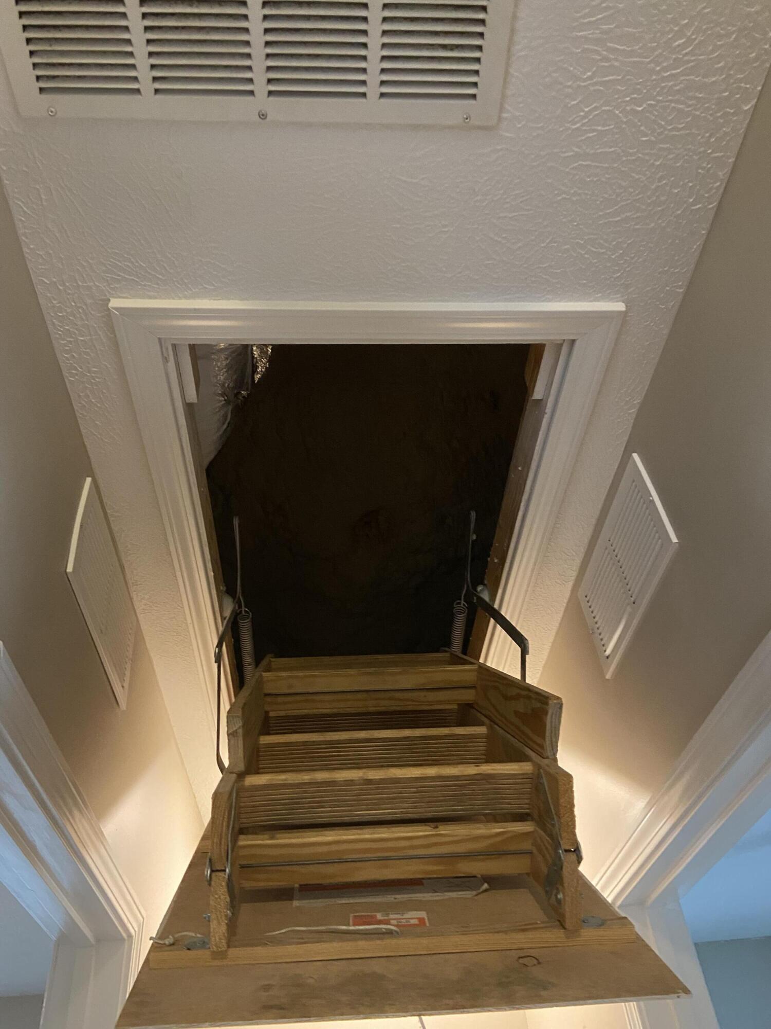 2916 Bath Avenue Property Photo 25