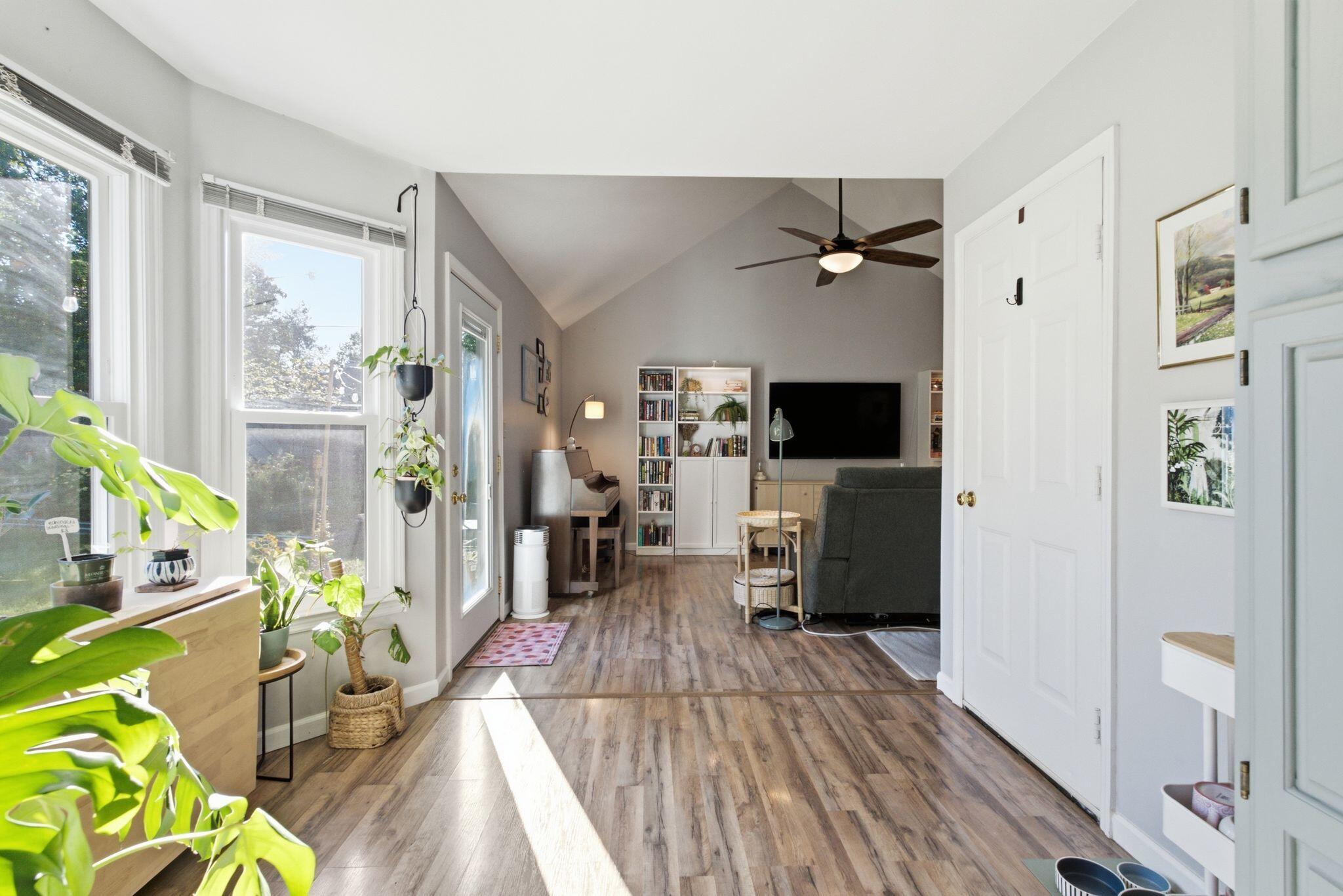 1168 Bay Meadows Drive Property Photo 13