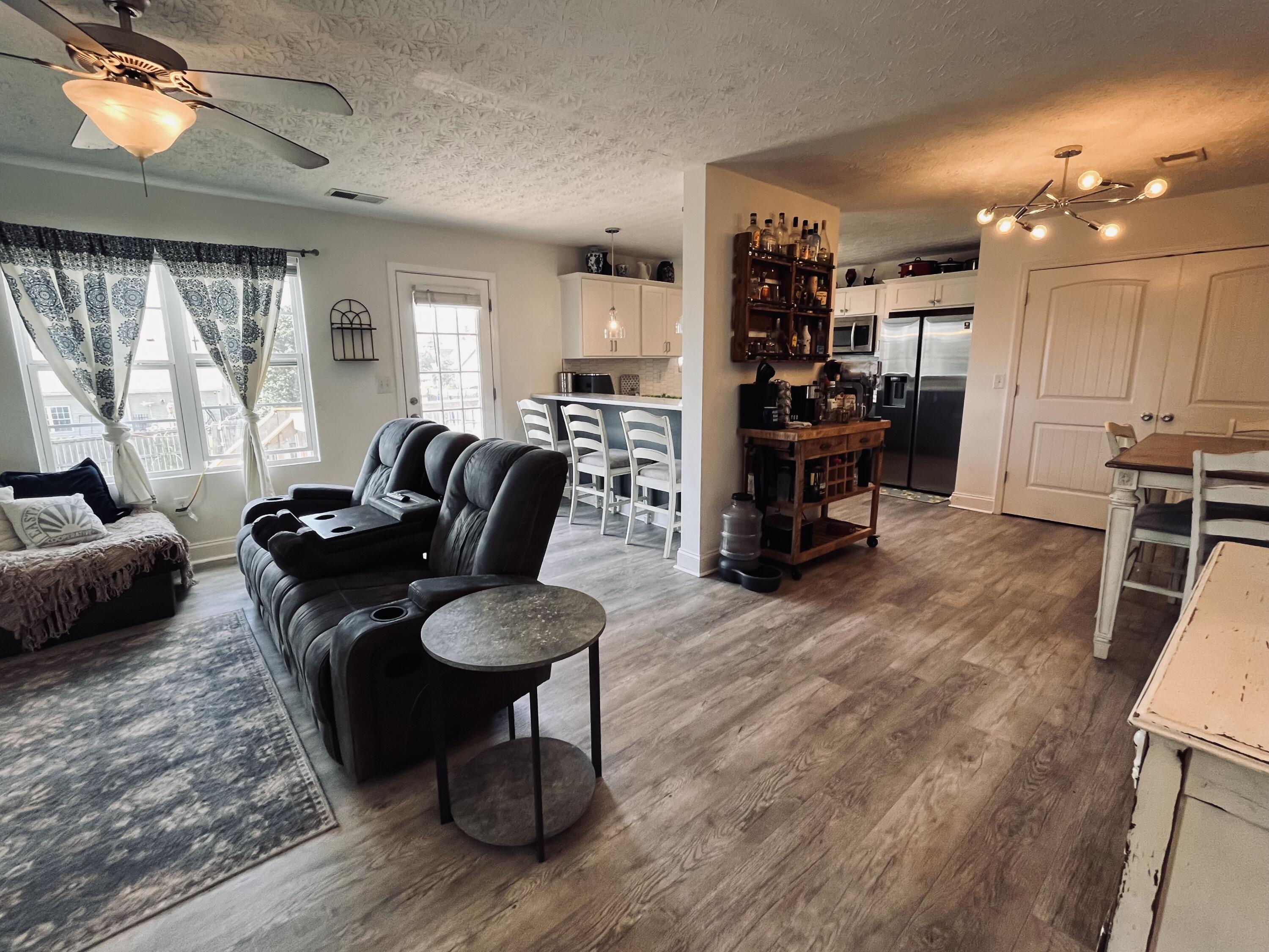 129 Shelby Way Property Photo 6
