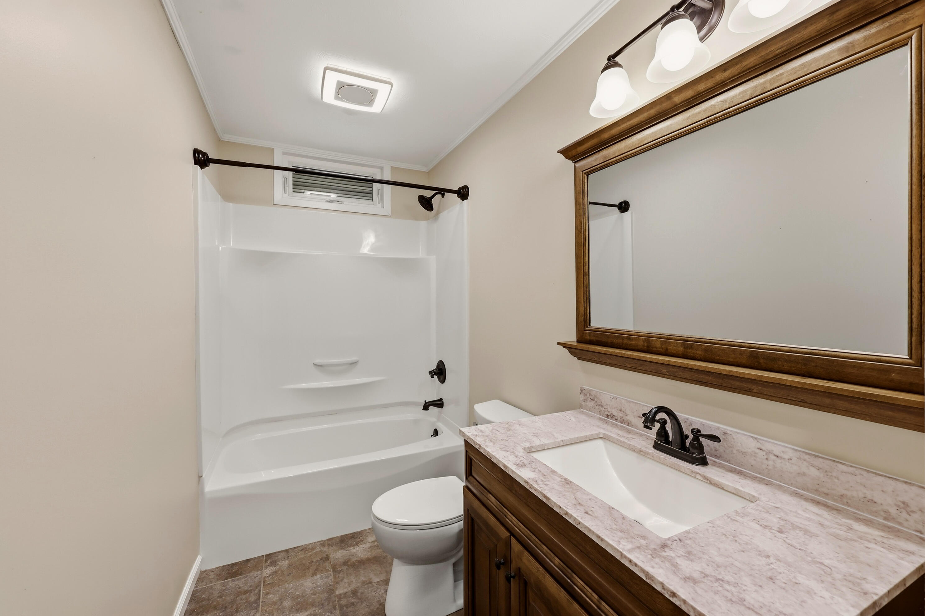 627 Greenbriar Drive Property Photo 23