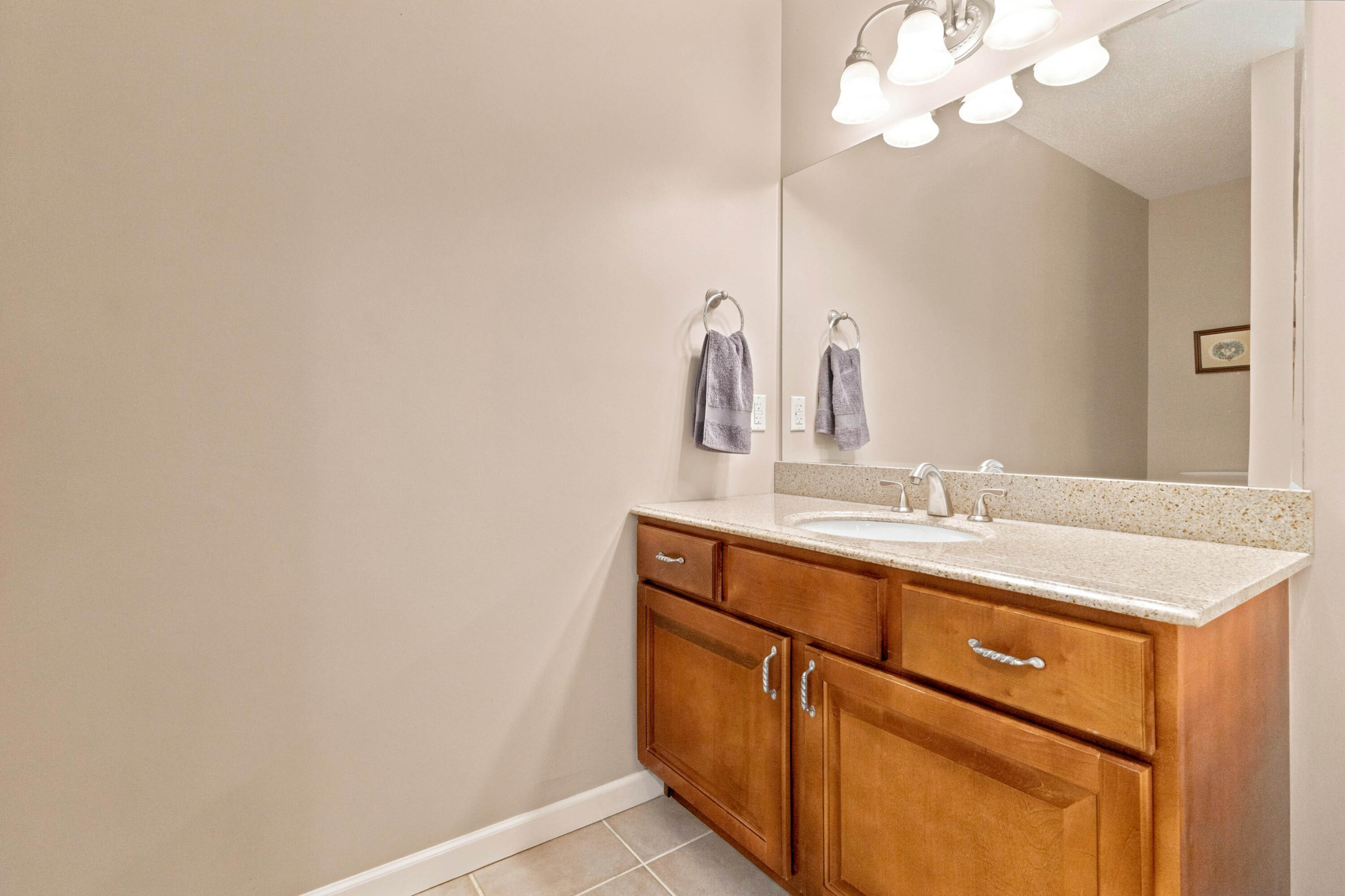 10 Diamond Grove Property Photo 43