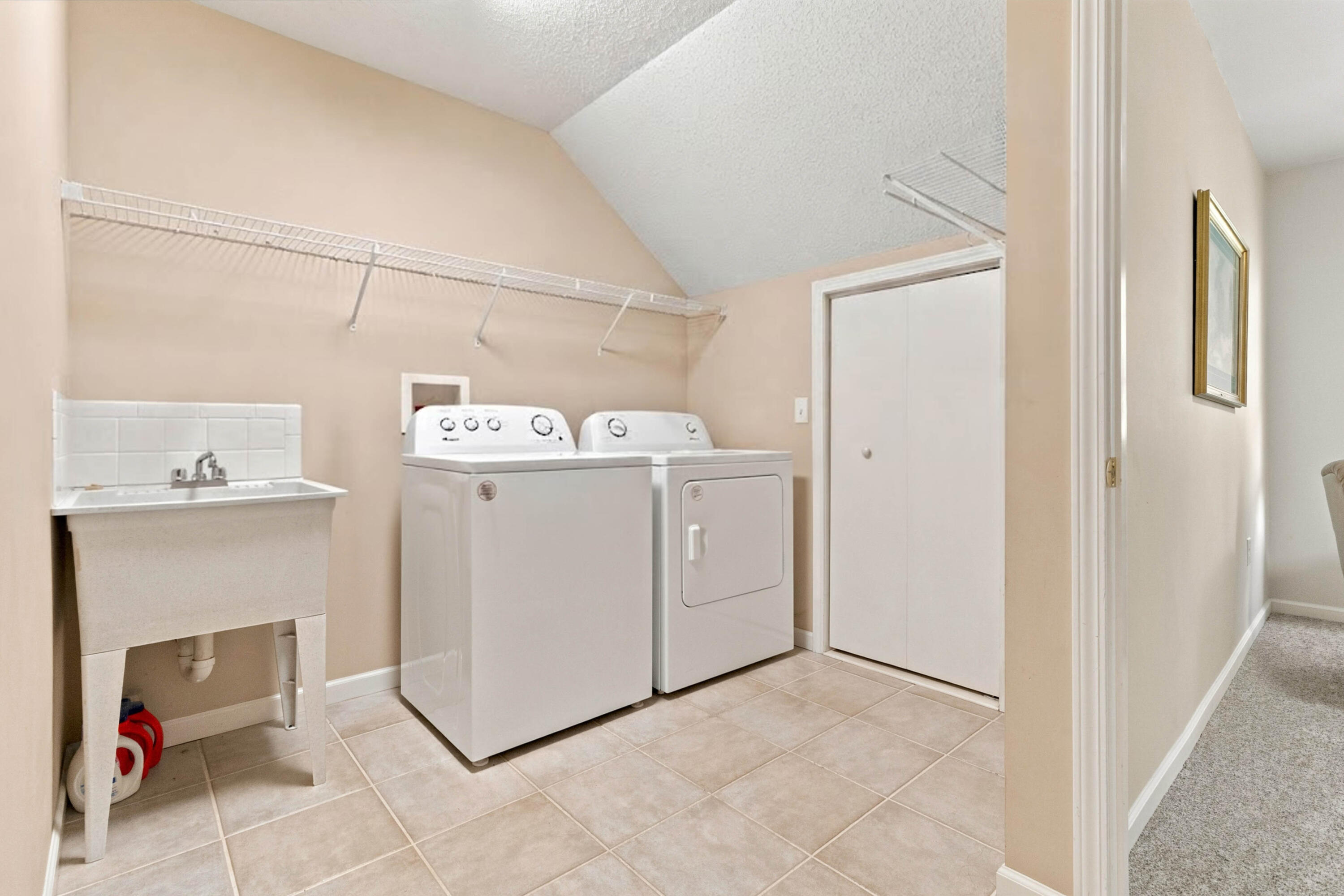 10 Diamond Grove Property Photo 56
