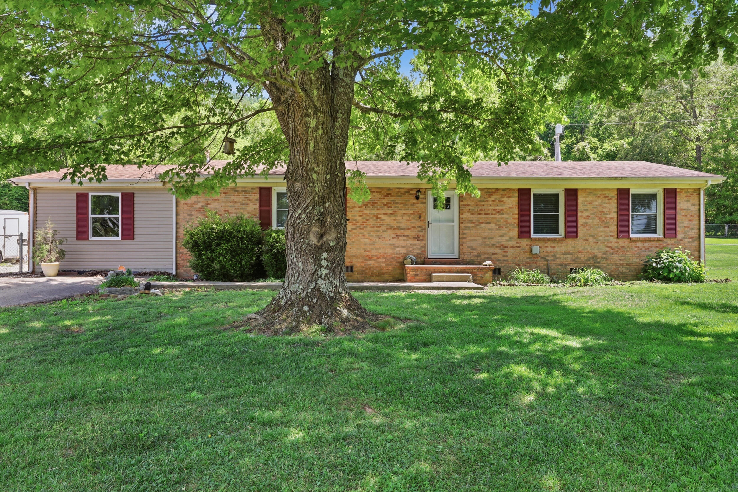 616 Red Lick Road Property Photo 3