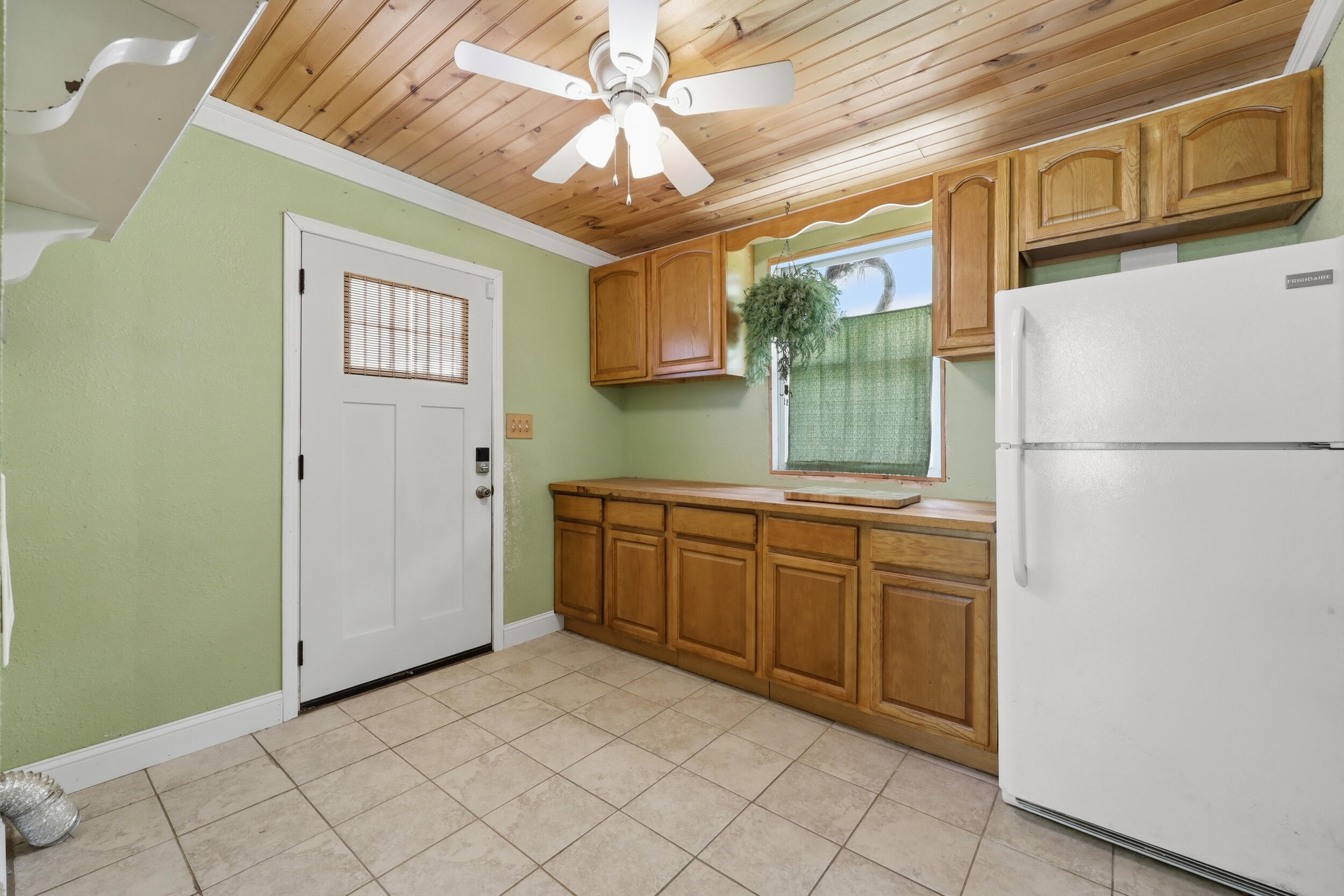 616 Red Lick Road Property Photo 6