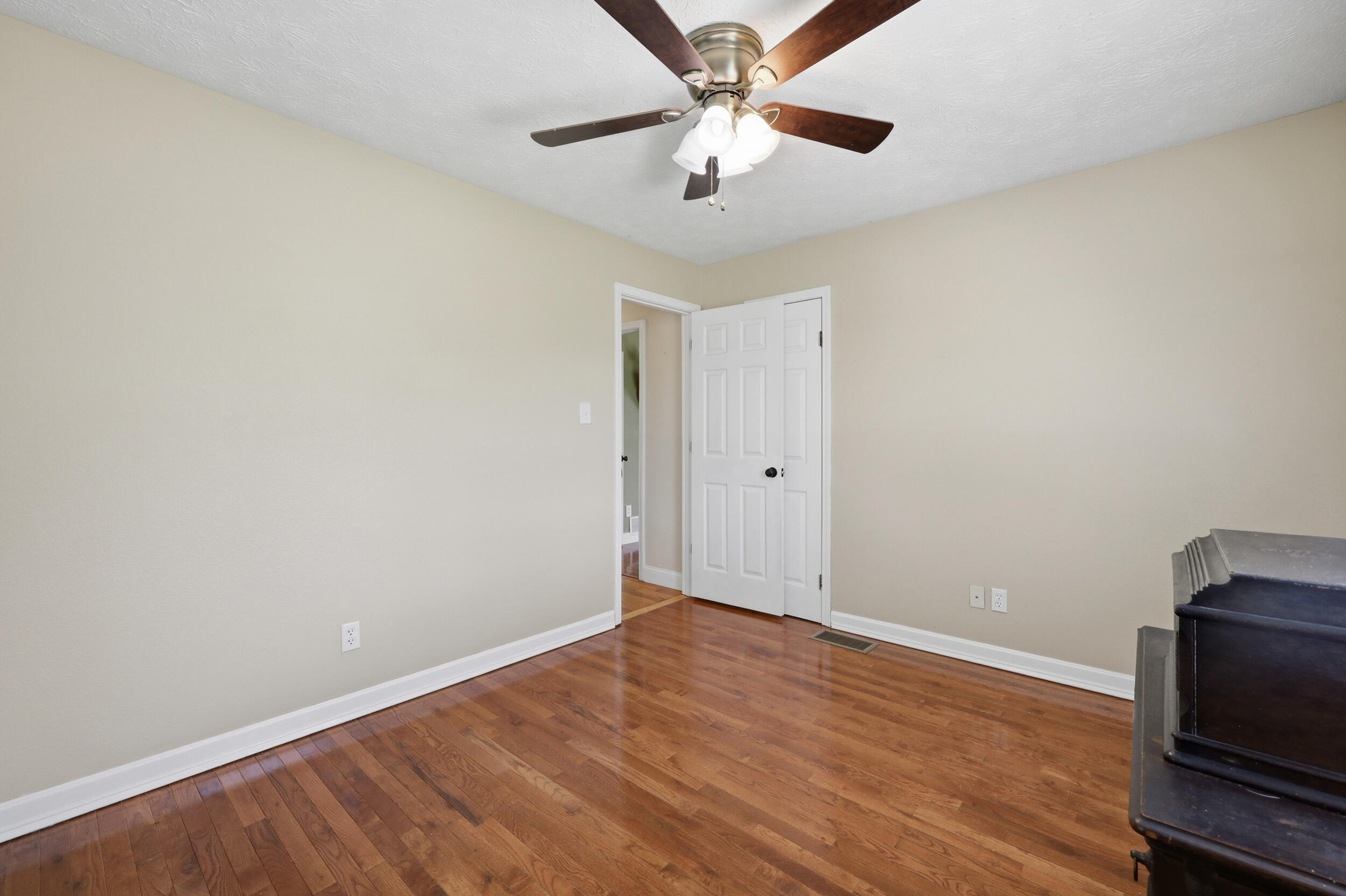 616 Red Lick Road Property Photo 11