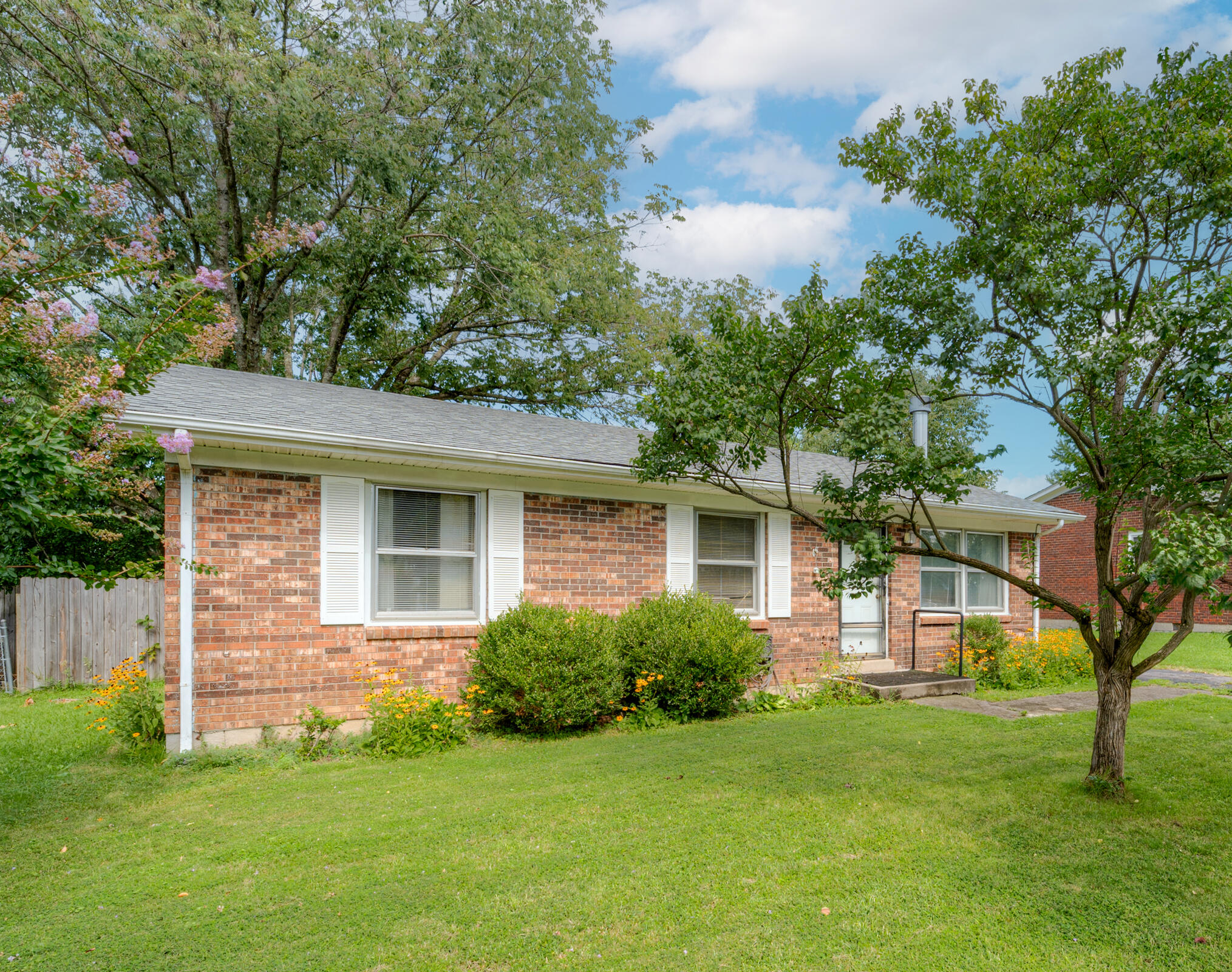 3598 Niagara Drive Property Photo 3