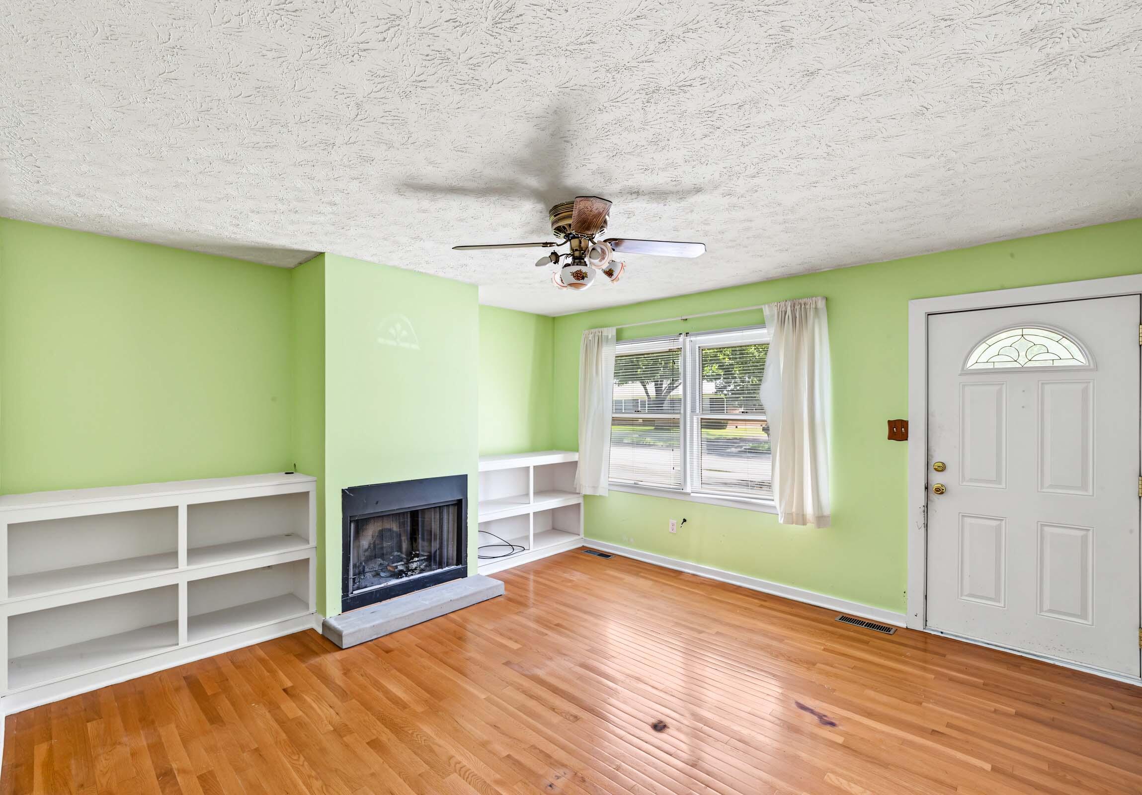 3598 Niagara Drive Property Photo 5