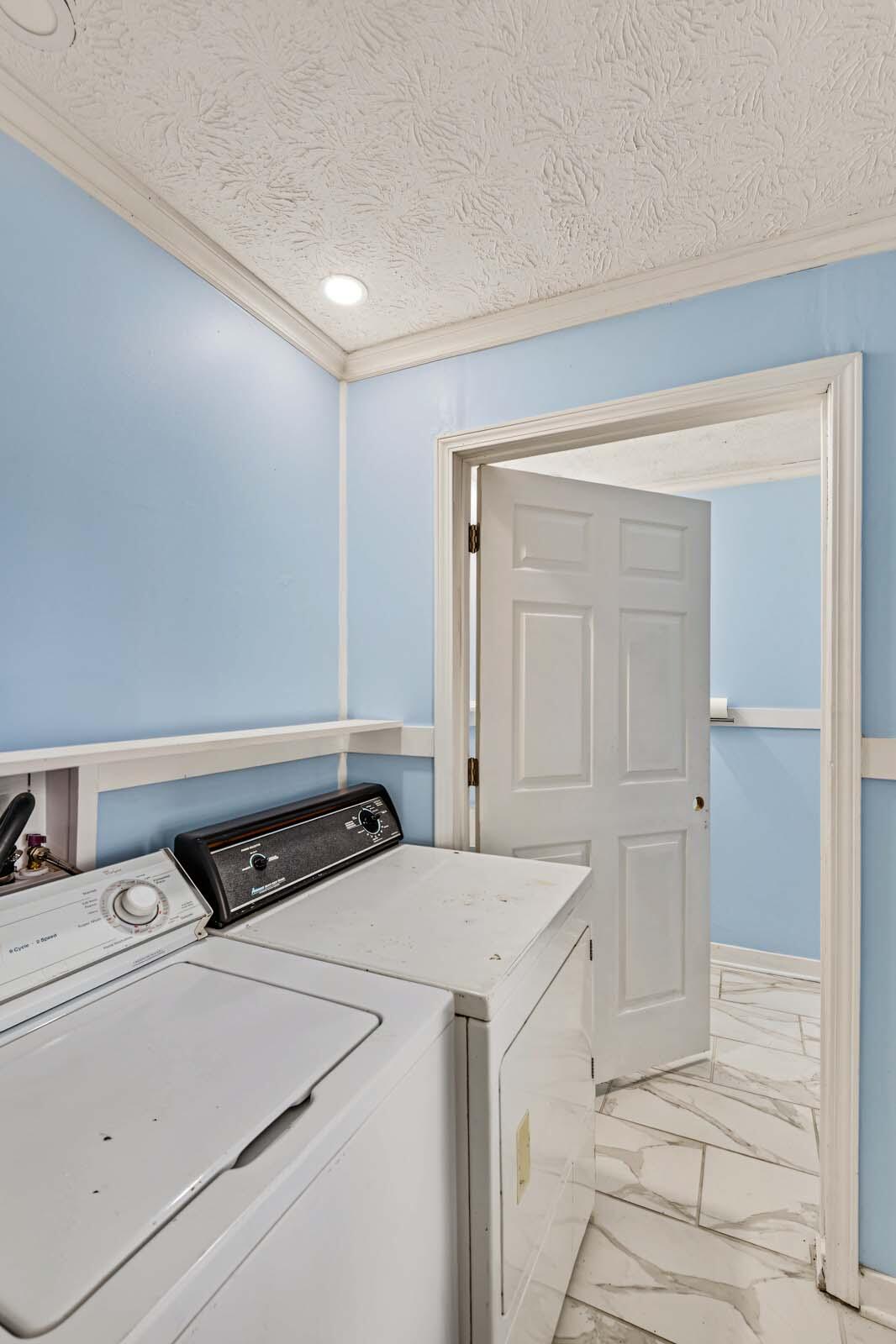 3598 Niagara Drive Property Photo 11