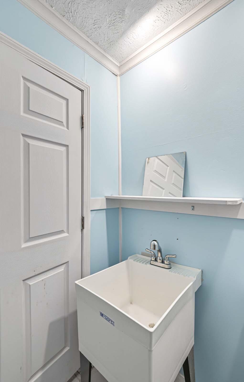 3598 Niagara Drive Property Photo 12