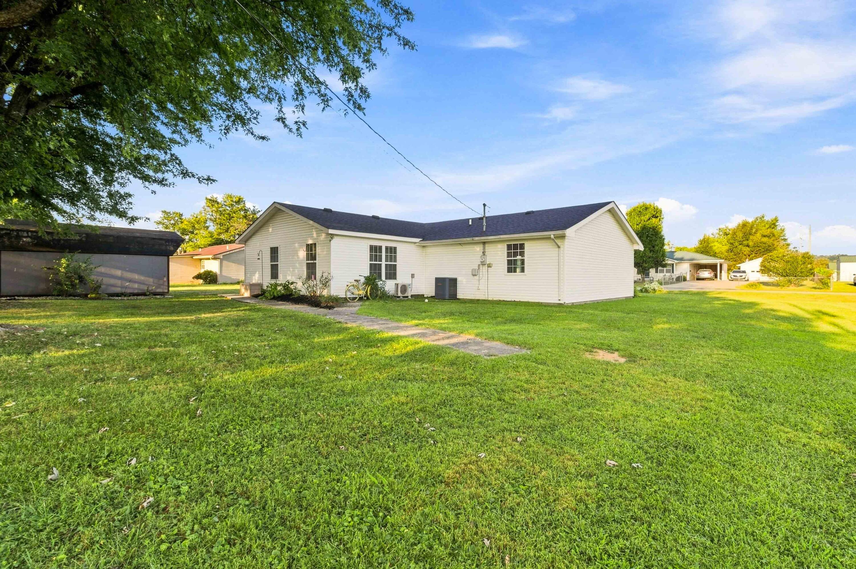 100 Young Drive Property Photo 45