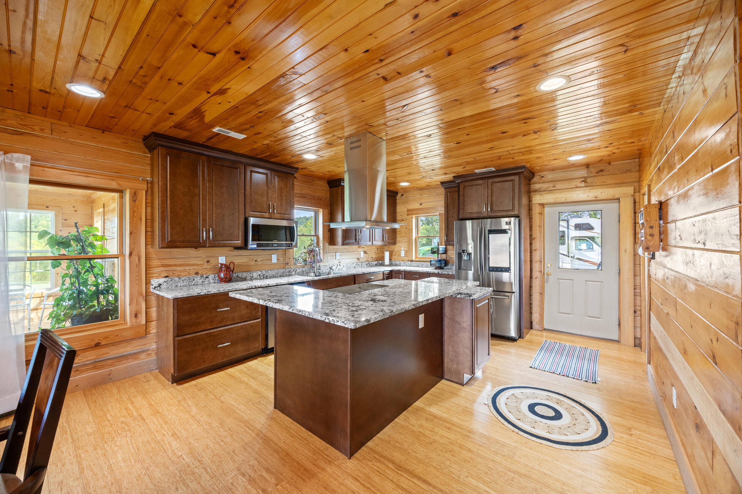 560 Hart Grove Road Property Photo 10