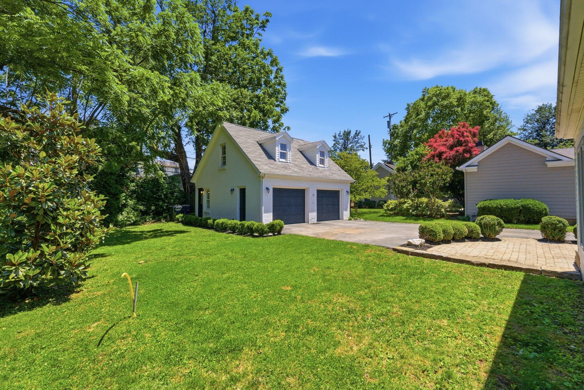 1221 Providence Lane Property Photo 43