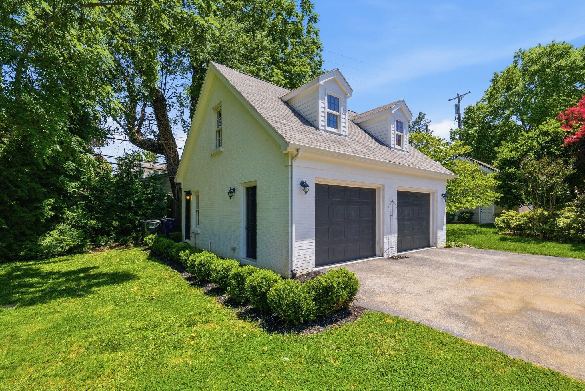 1221 Providence Lane Property Photo 45