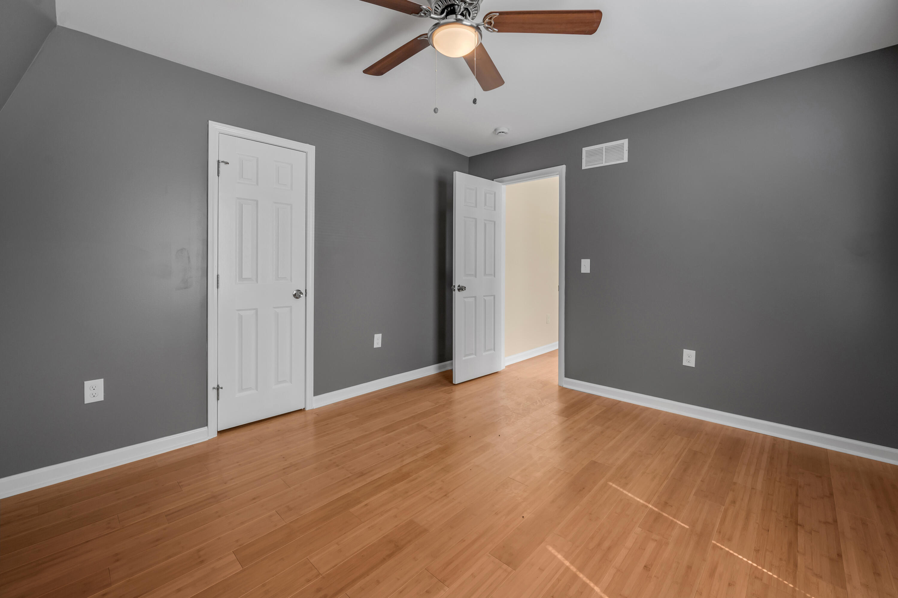 443 Morgan Avenue Property Photo 43