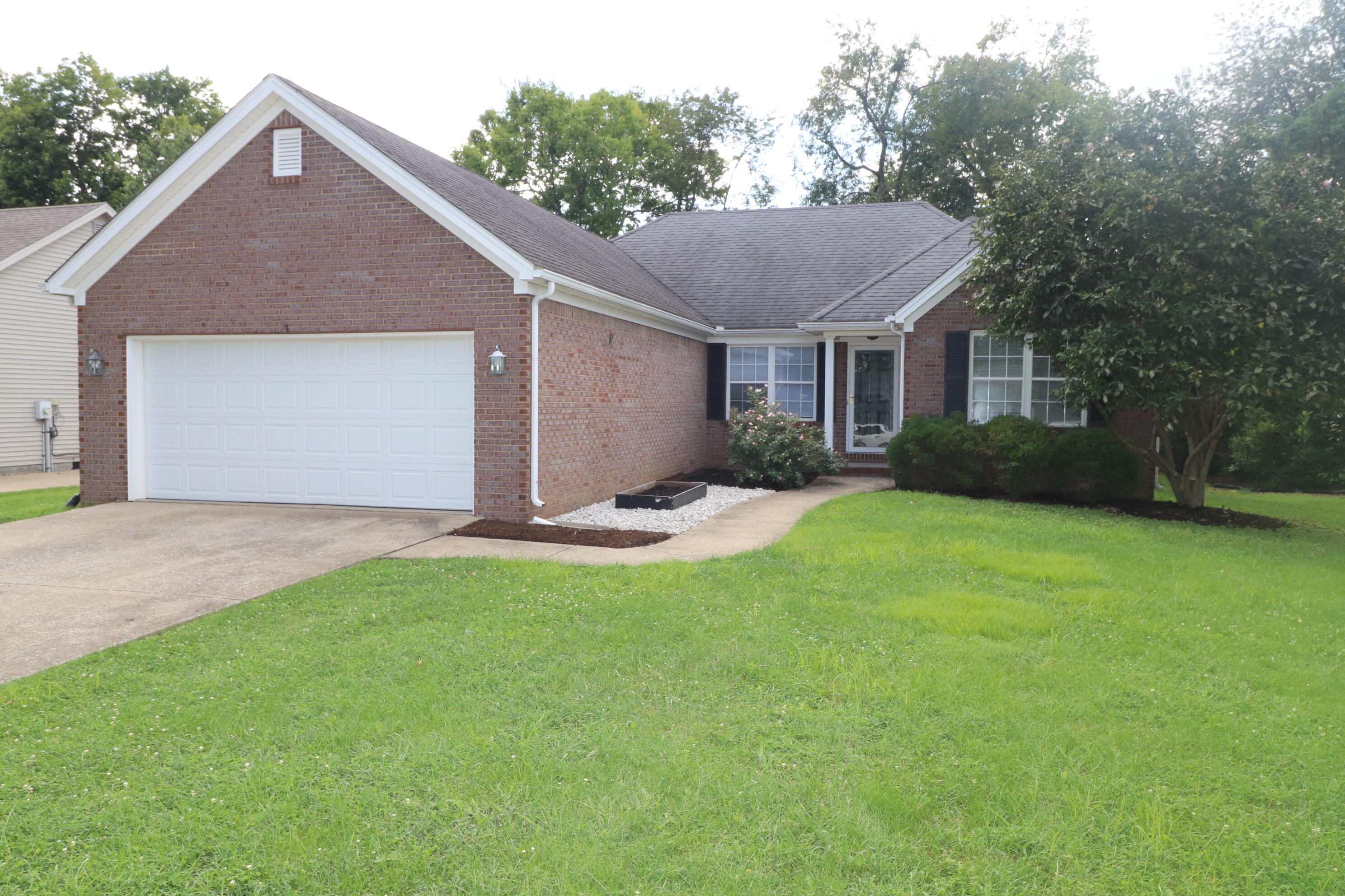 99 Shetland Lane Property Photo 1