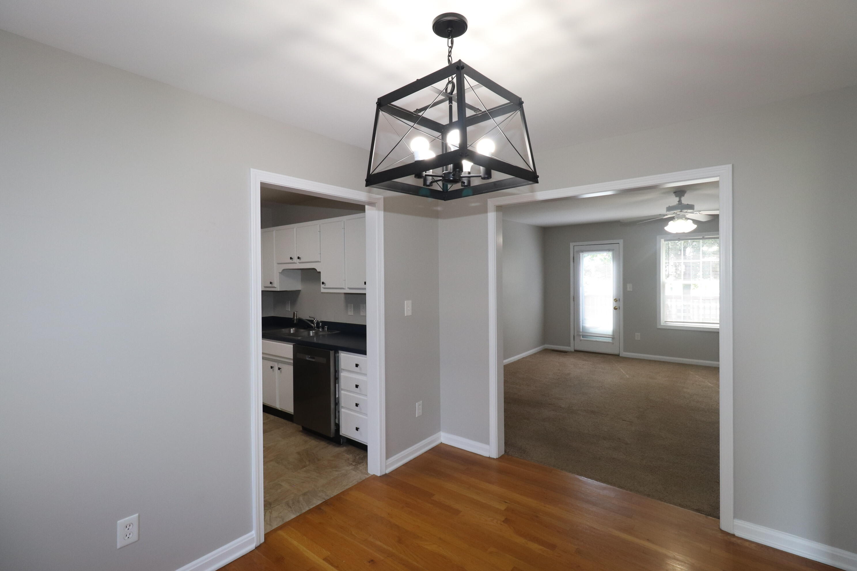 99 Shetland Lane Property Photo 4
