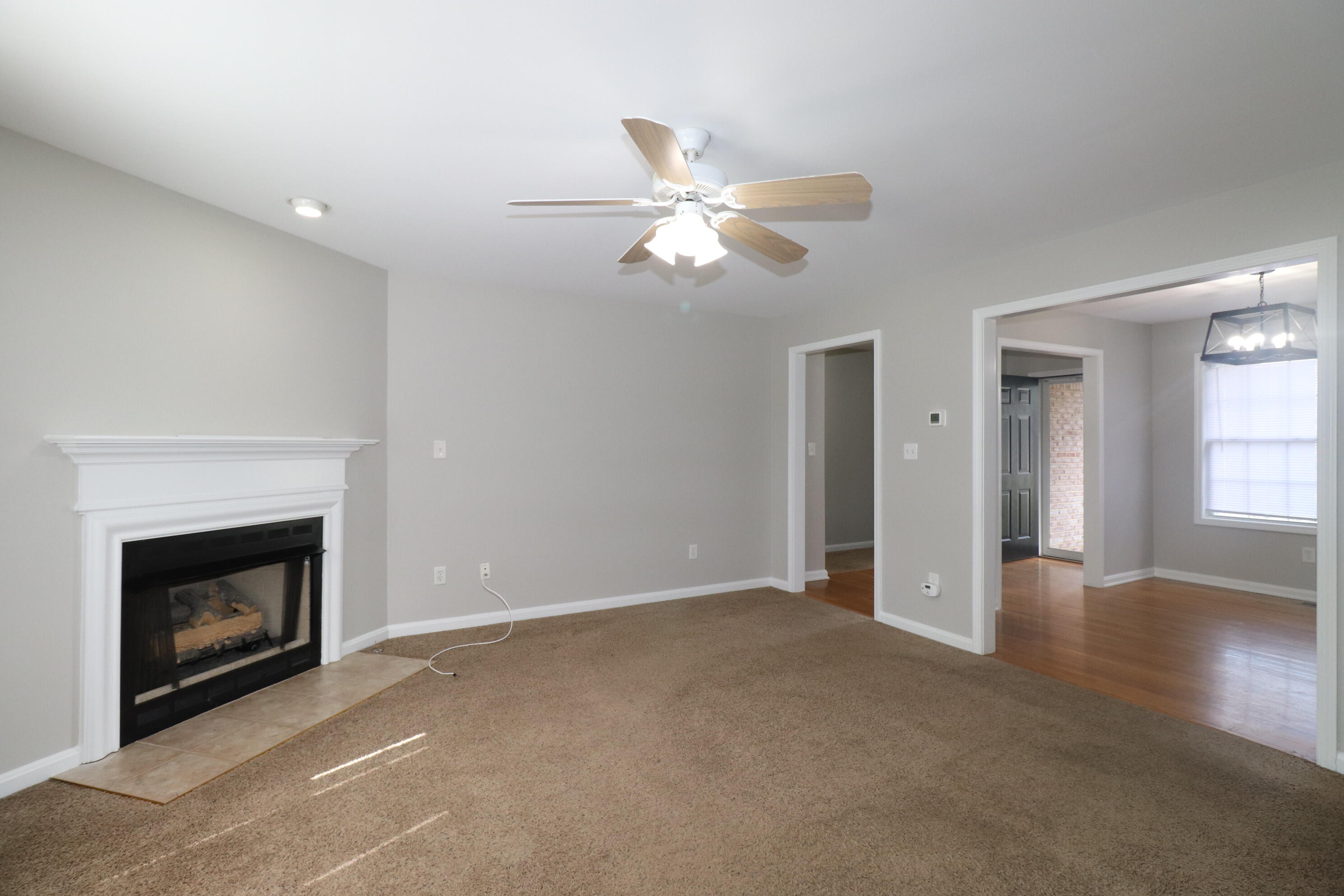 99 Shetland Lane Property Photo 8