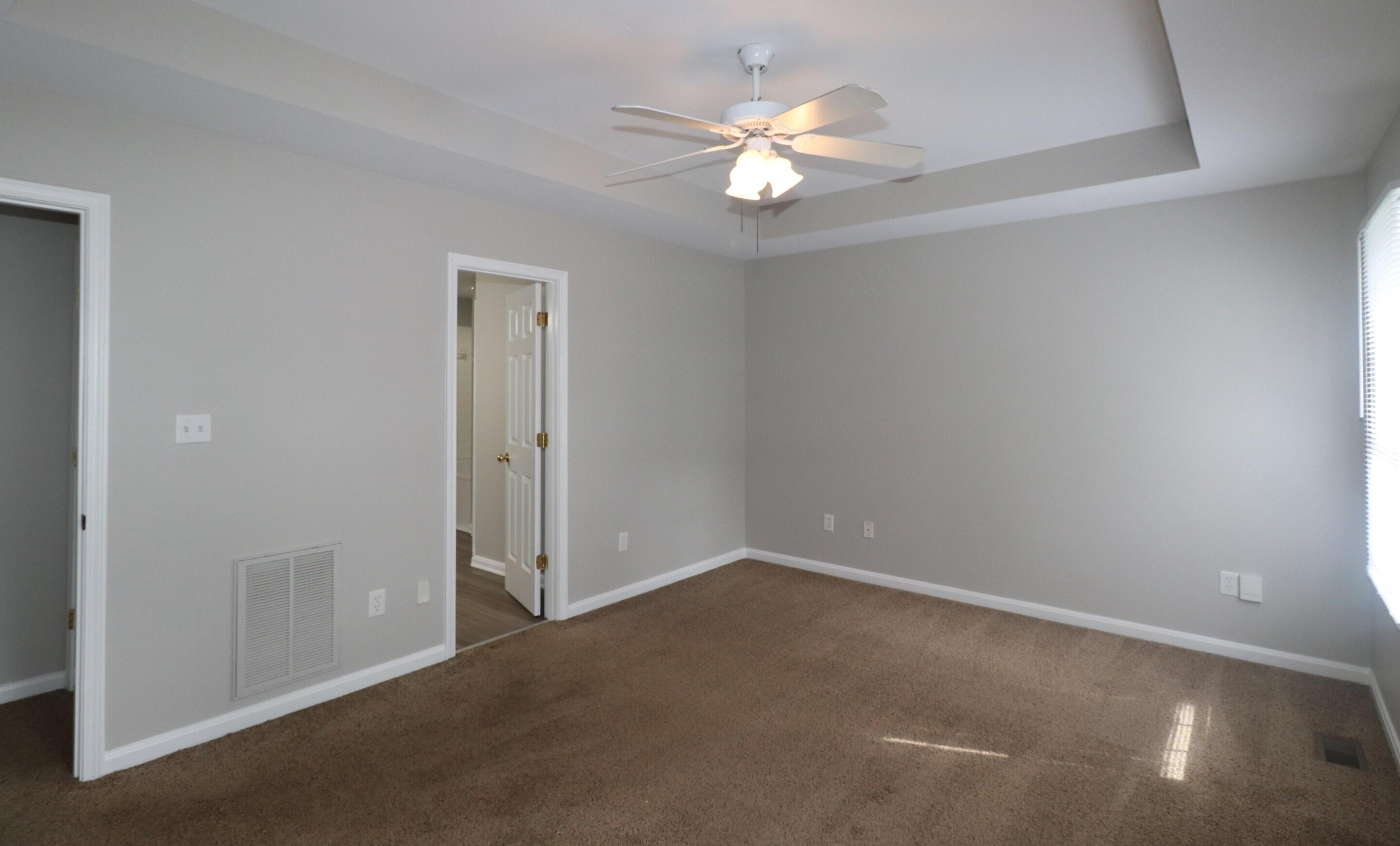 99 Shetland Lane Property Photo 9