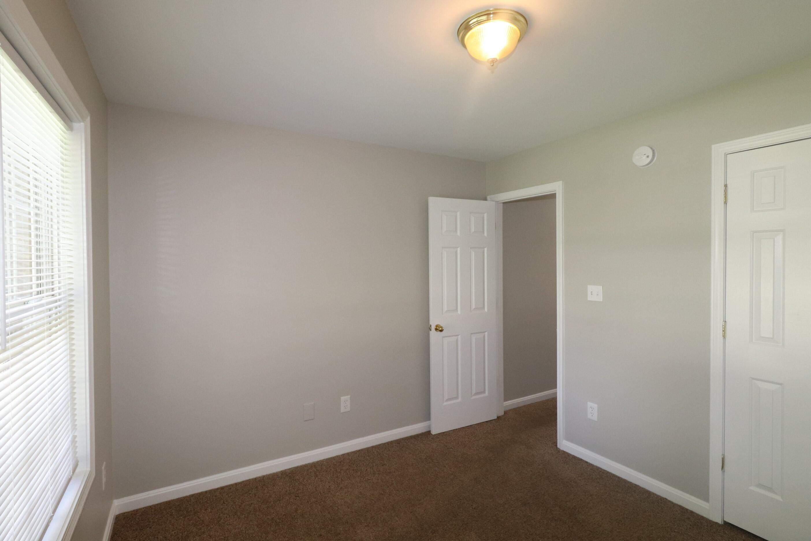 99 Shetland Lane Property Photo 15