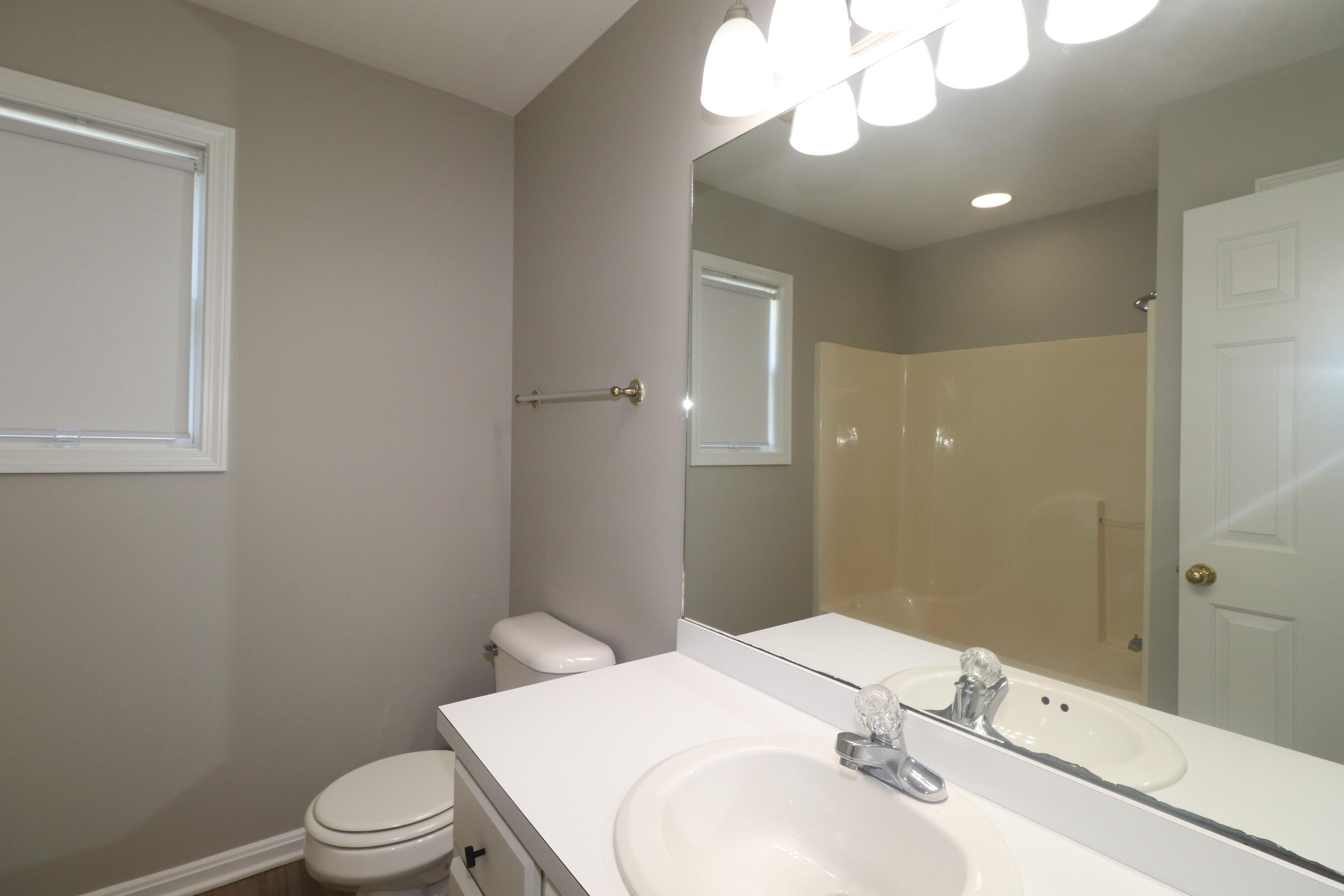 99 Shetland Lane Property Photo 16