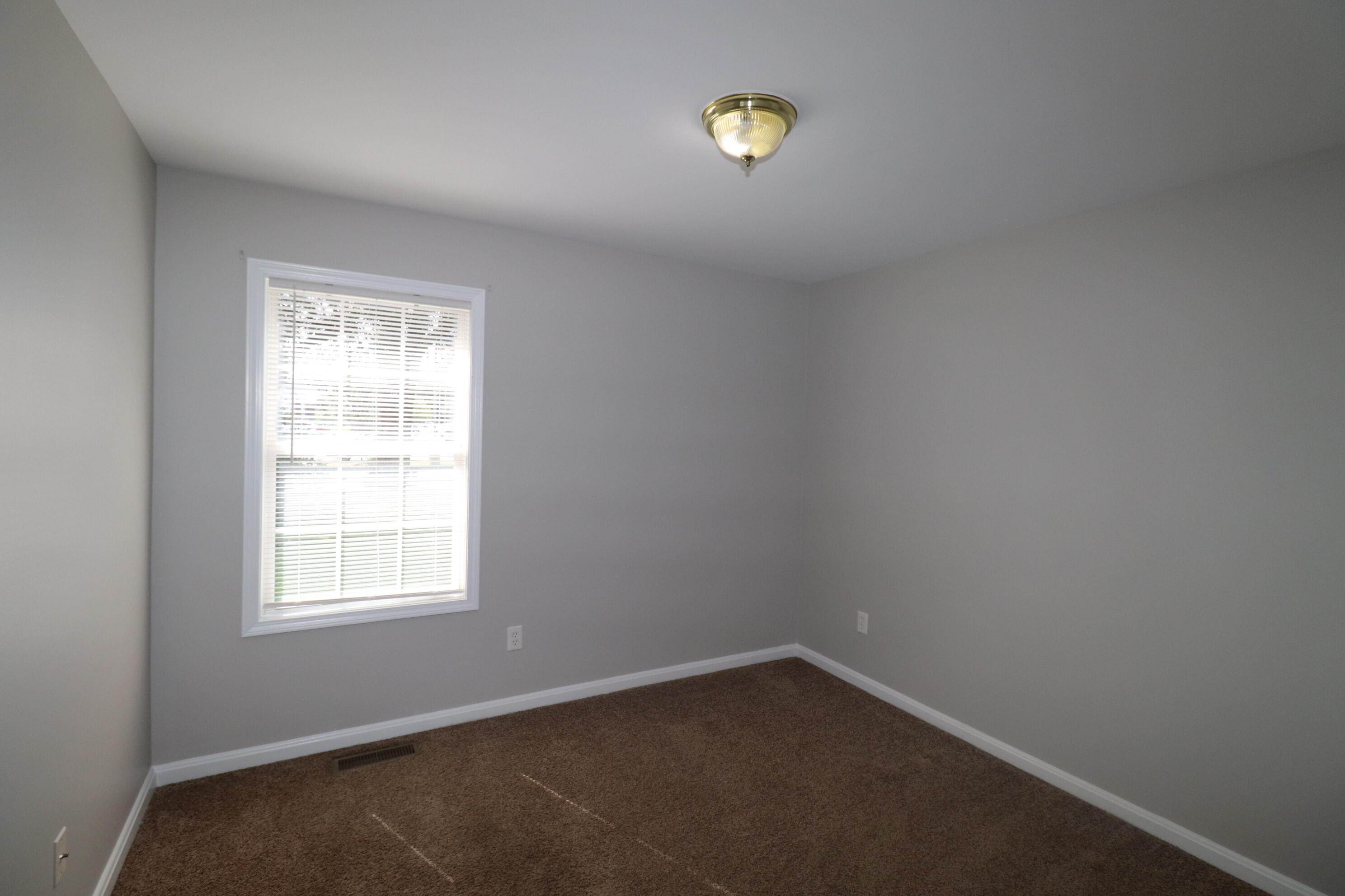 99 Shetland Lane Property Photo 17