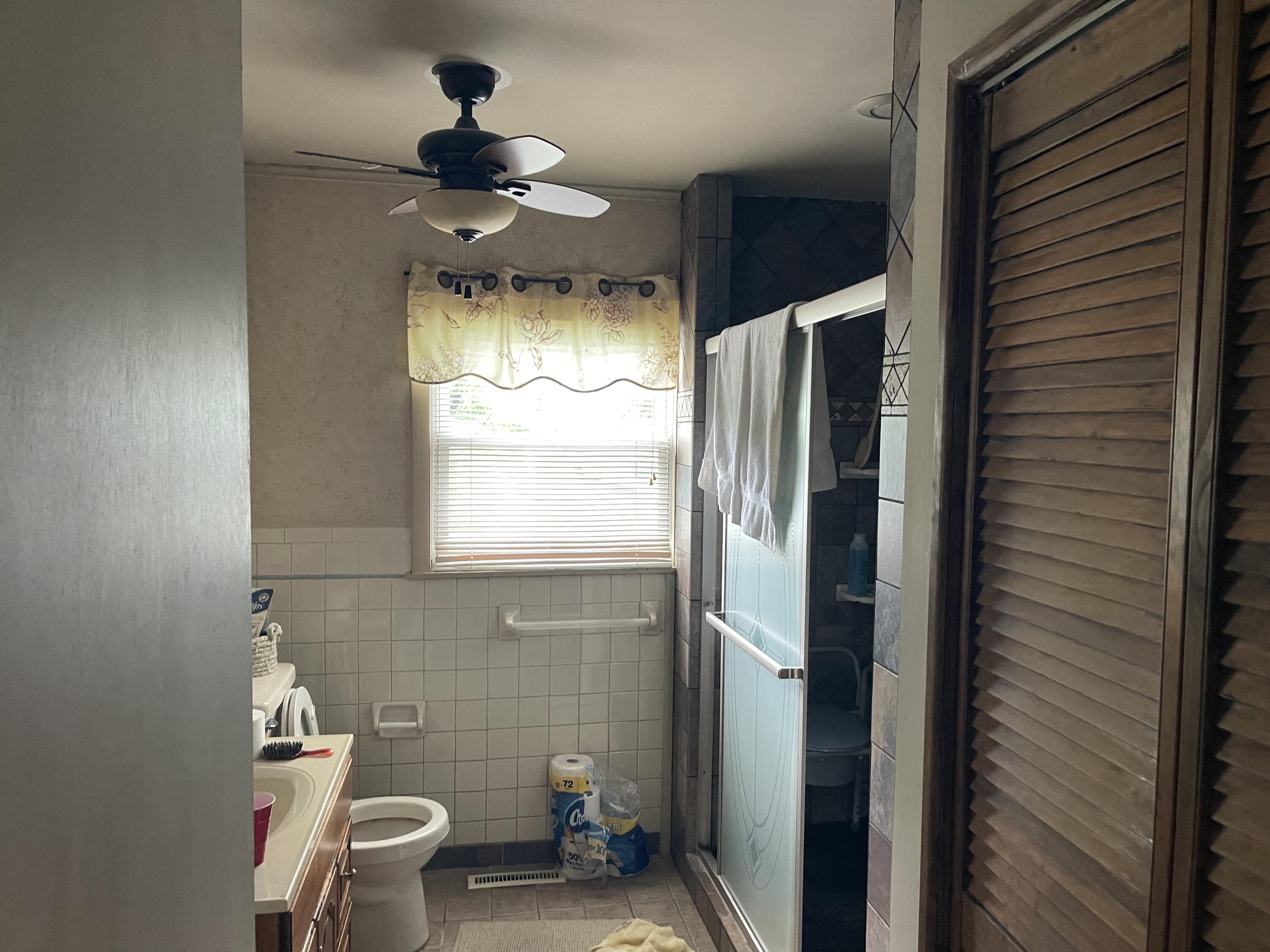 1102 W Chester Avenue Property Photo 14