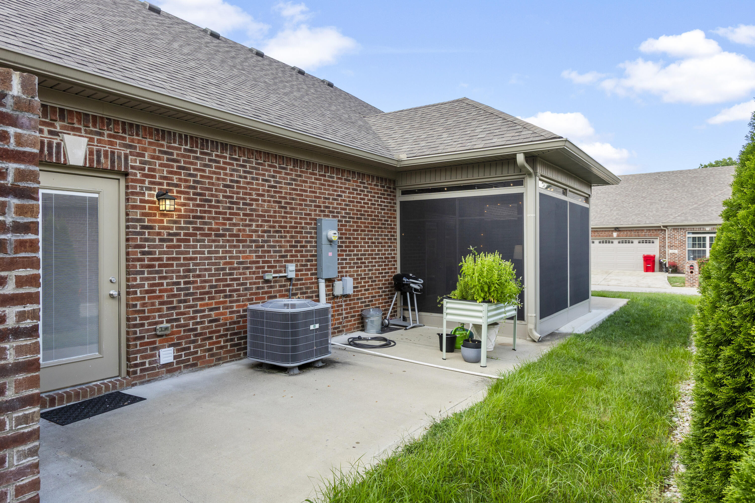 109 Woods Way Property Photo 22