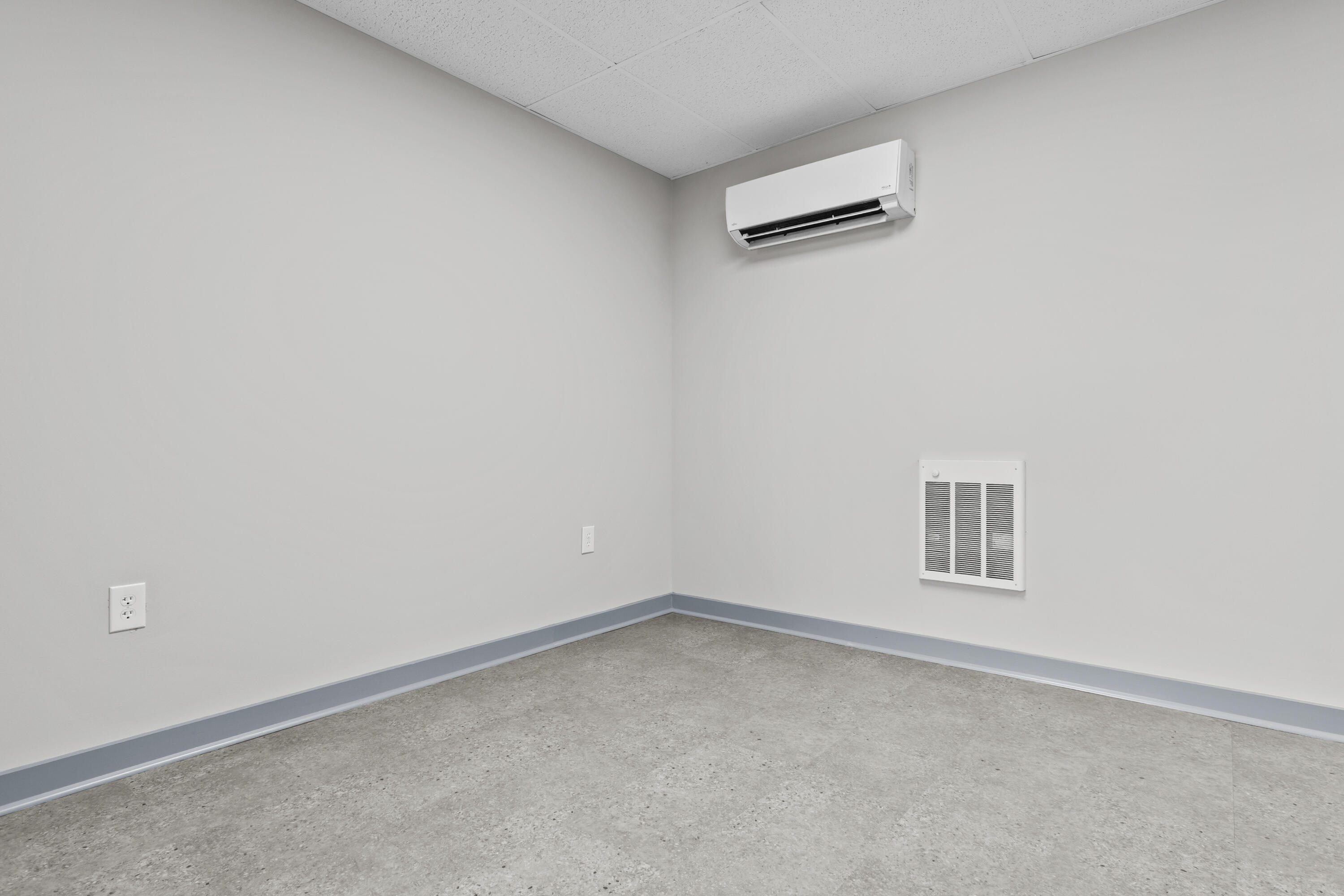 506 N Main Street Property Photo 10